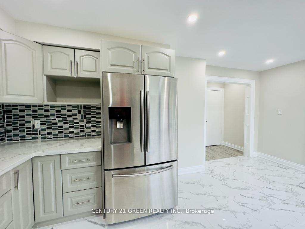 Photo 14 of 24 Sullivan Drive, Ajax, Central — HOMEH