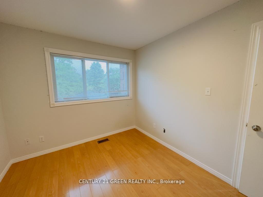Photo 23 of 24 Sullivan Drive, Ajax, Central — HOMEH
