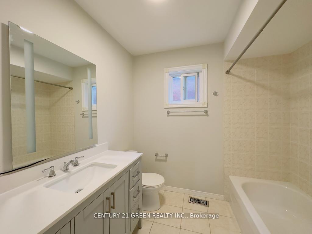 Photo 25 of 24 Sullivan Drive, Ajax, Central — HOMEH