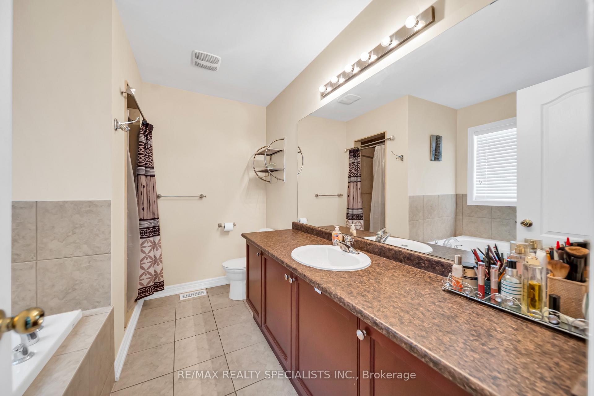 Photo 15 of 1328 Rolph Terrace, Milton, Beaty — HOMEH