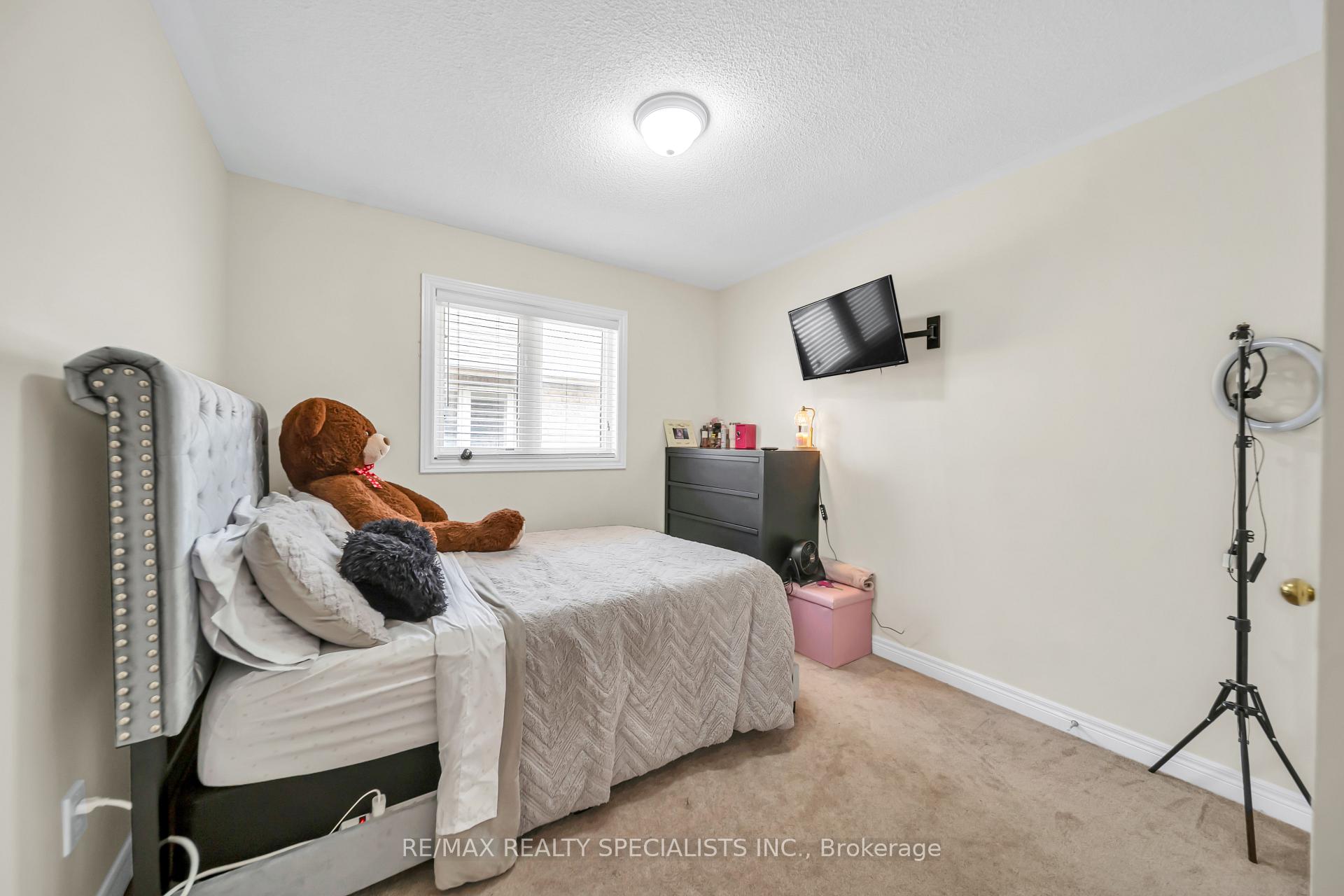 Photo 16 of 1328 Rolph Terrace, Milton, Beaty — HOMEH