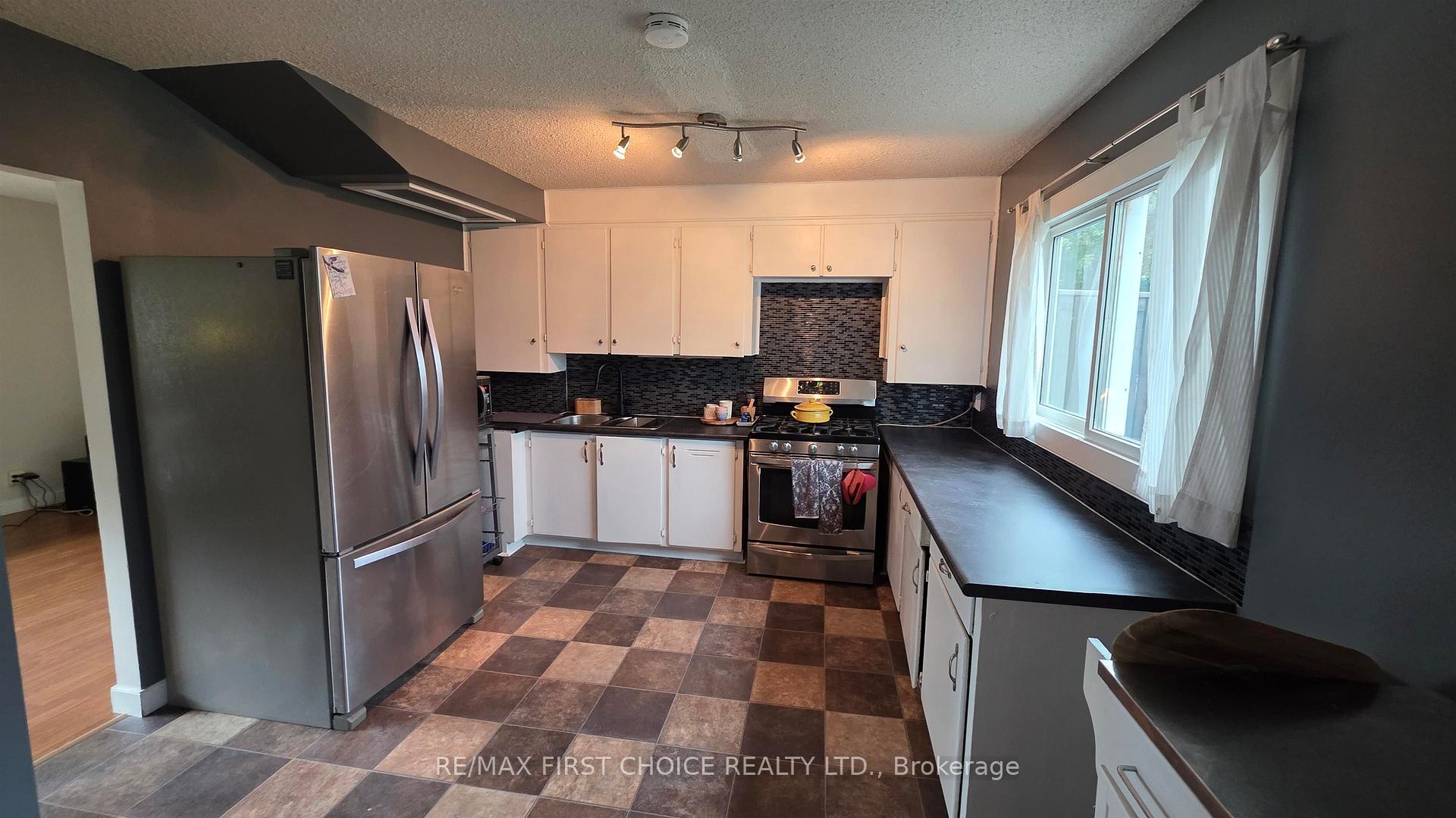 Photo 20 of 12 Drewry Drive, Kenora, Pinecrest — HOMEH
