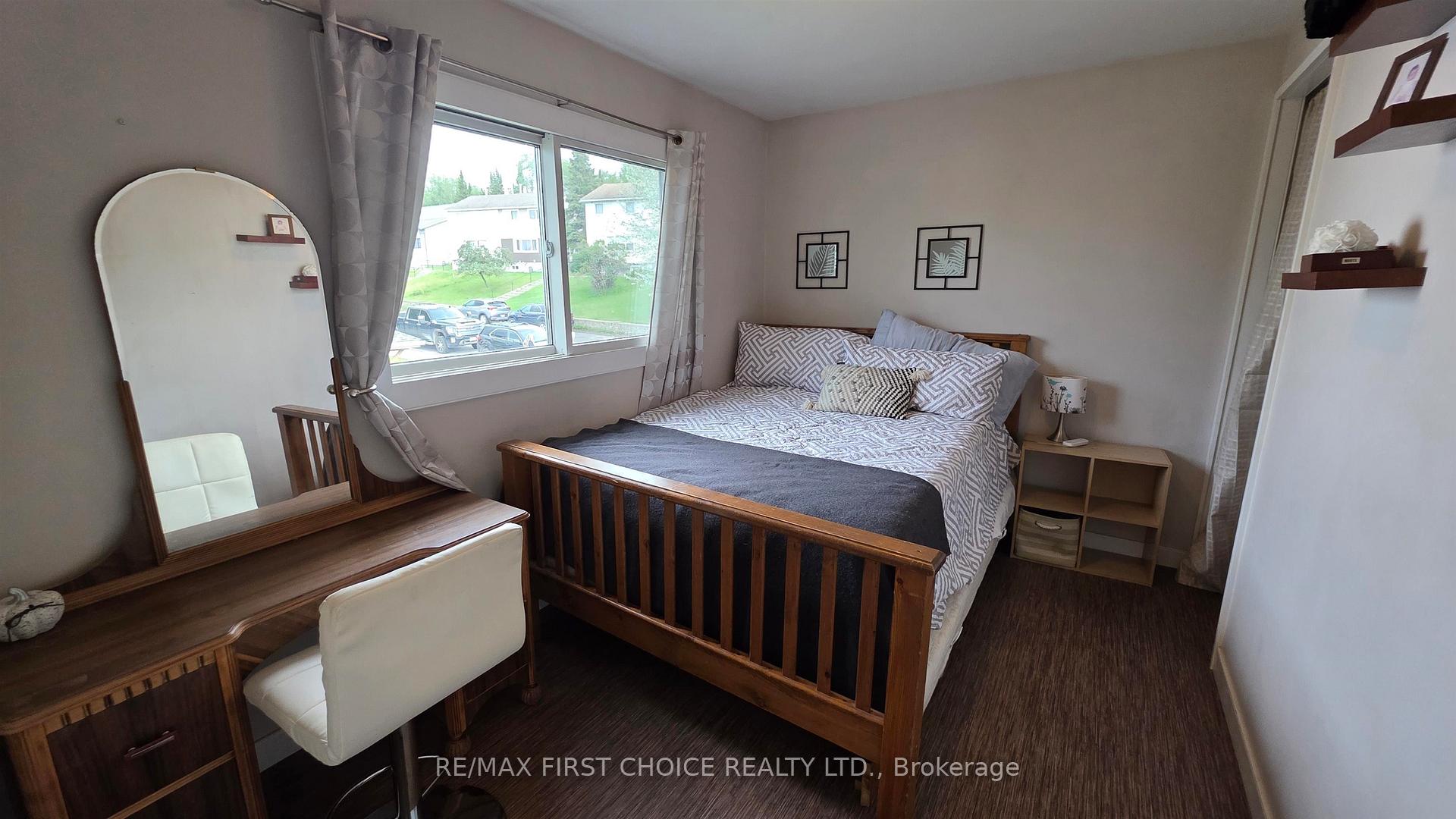 Photo 33 of 12 Drewry Drive, Kenora, Pinecrest — HOMEH