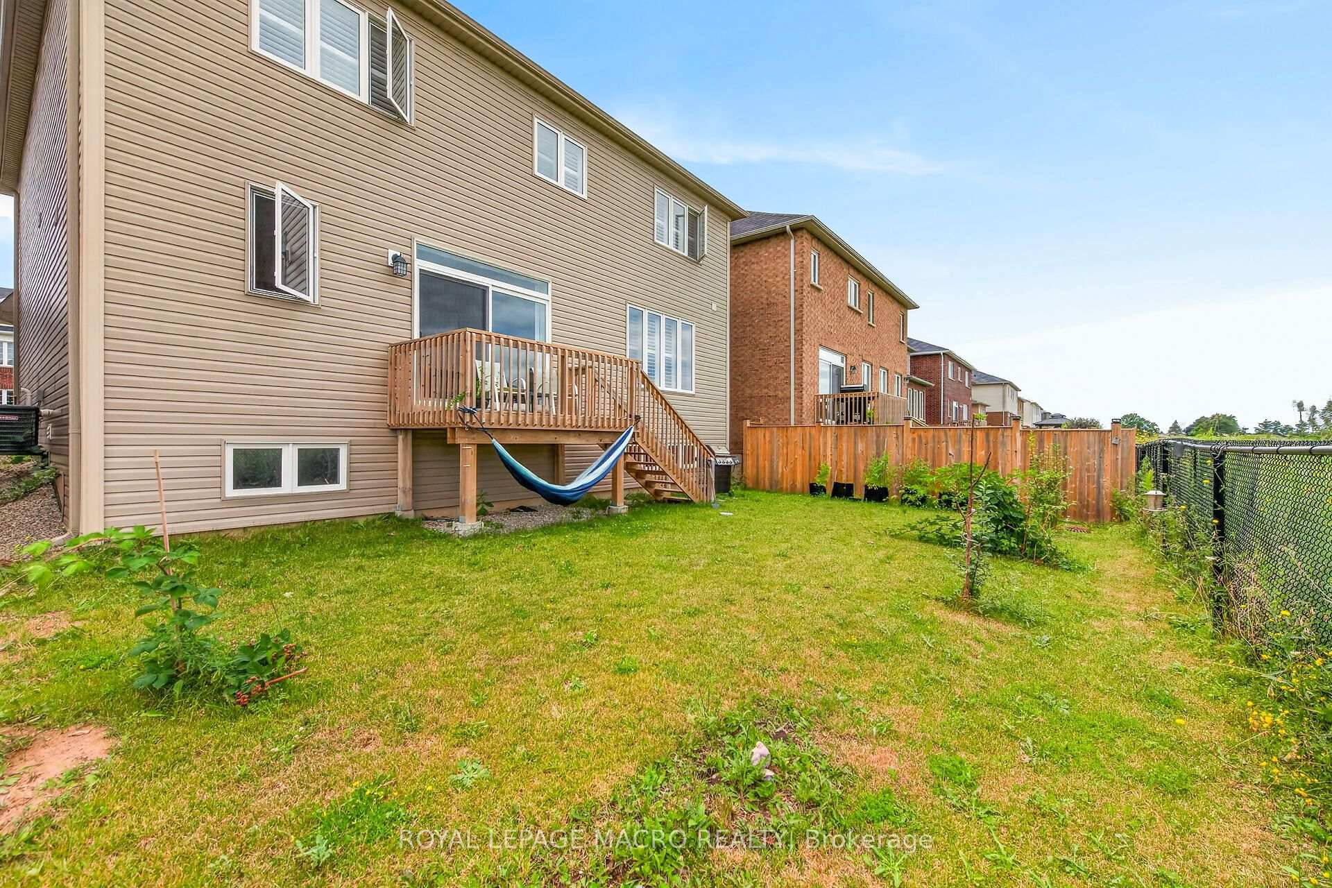 Photo 44 of 76 McWatters Street, Hamilton, Rural Glanbrook — HOMEH