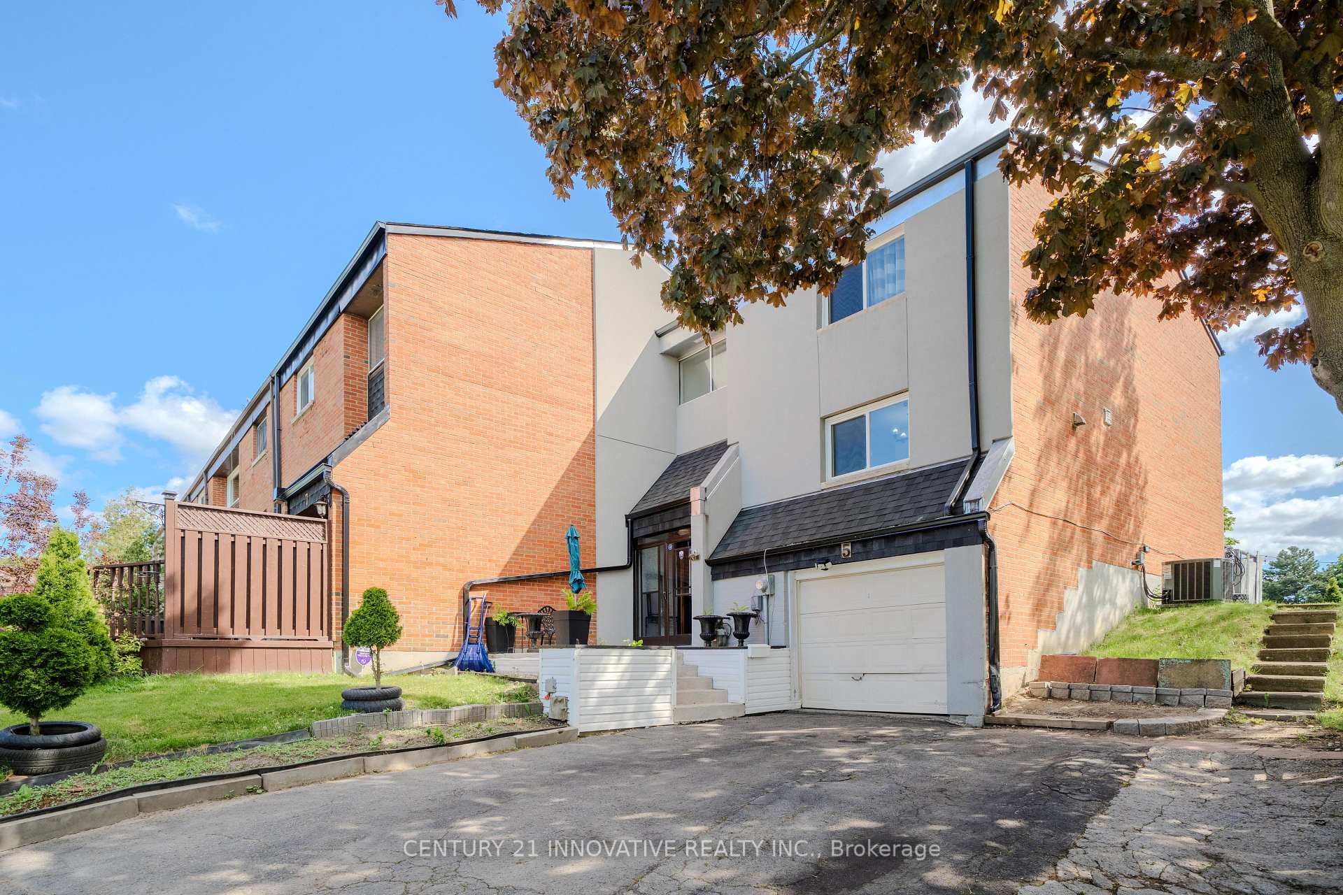 Photo 2 of 5 Cheatham Place, Scarborough, Malvern — HOMEH