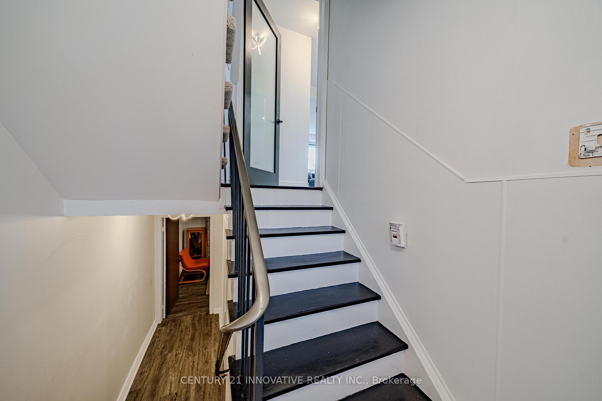 Photo 6 of 5 Cheatham Place, Scarborough, Malvern — HOMEH