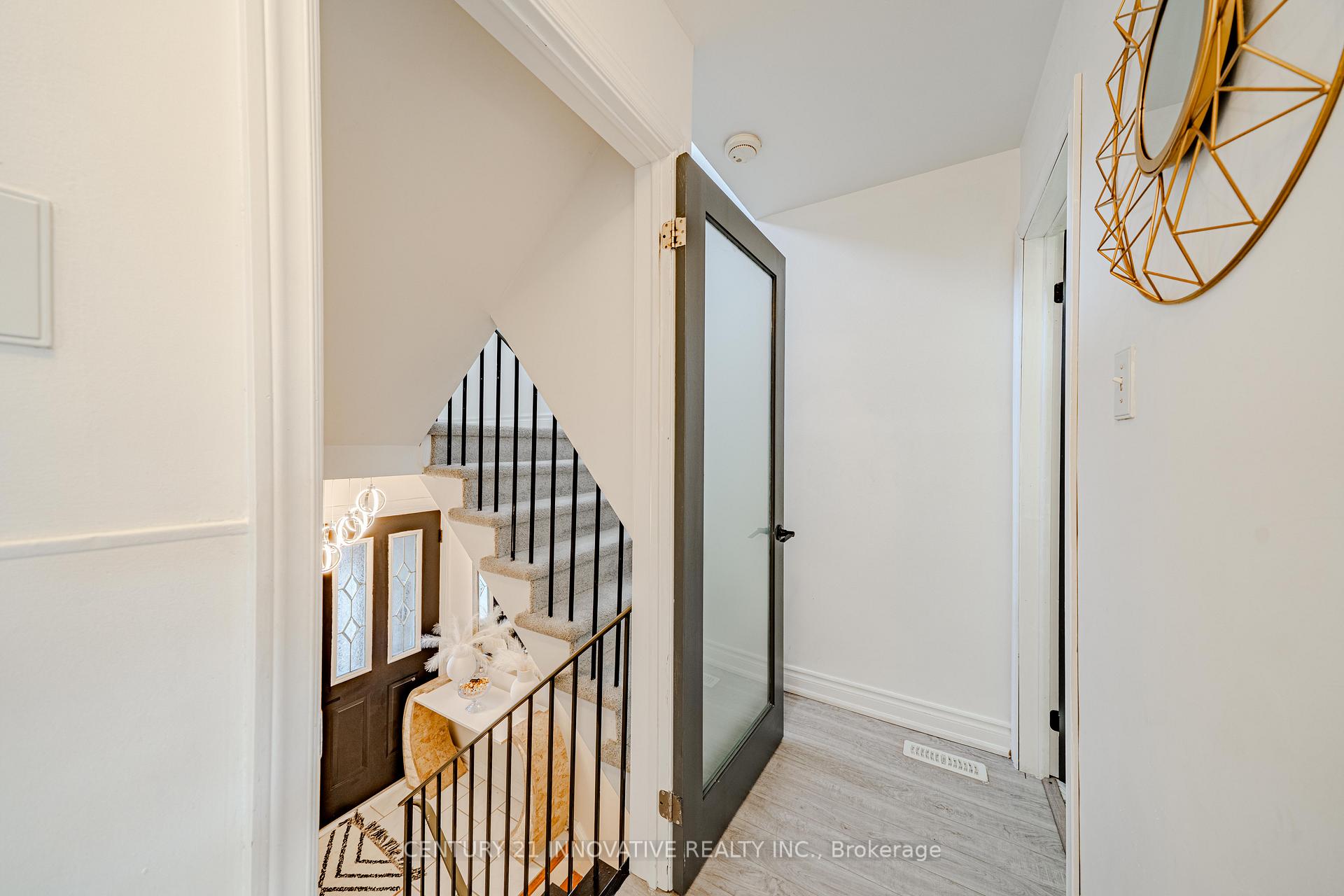 Photo 8 of 5 Cheatham Place, Scarborough, Malvern — HOMEH