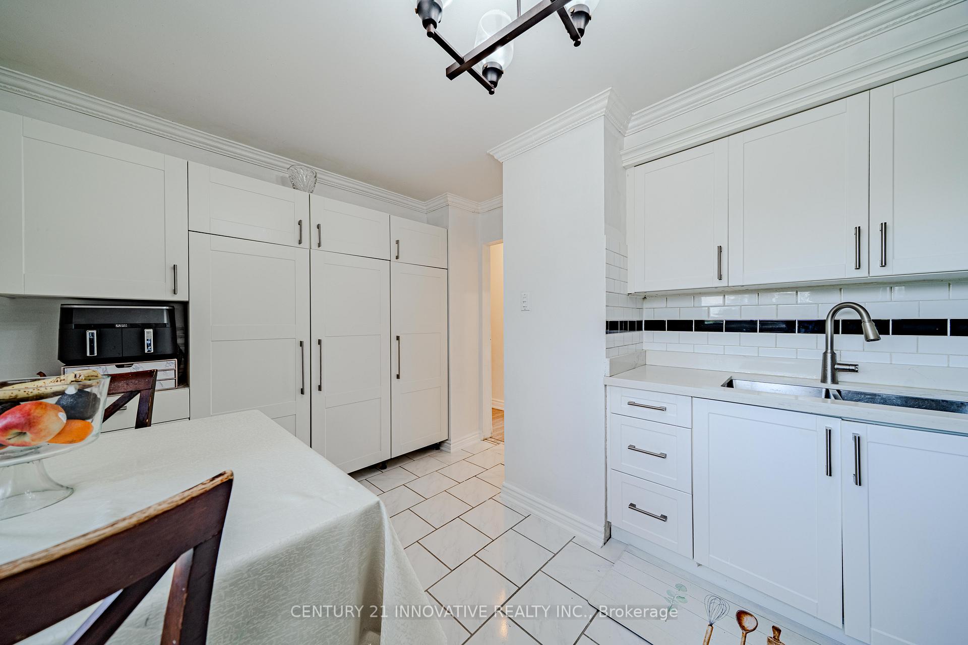 Photo 13 of 5 Cheatham Place, Scarborough, Malvern — HOMEH