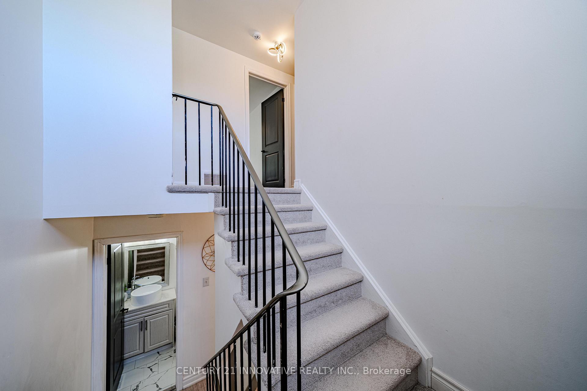 Photo 26 of 5 Cheatham Place, Scarborough, Malvern — HOMEH