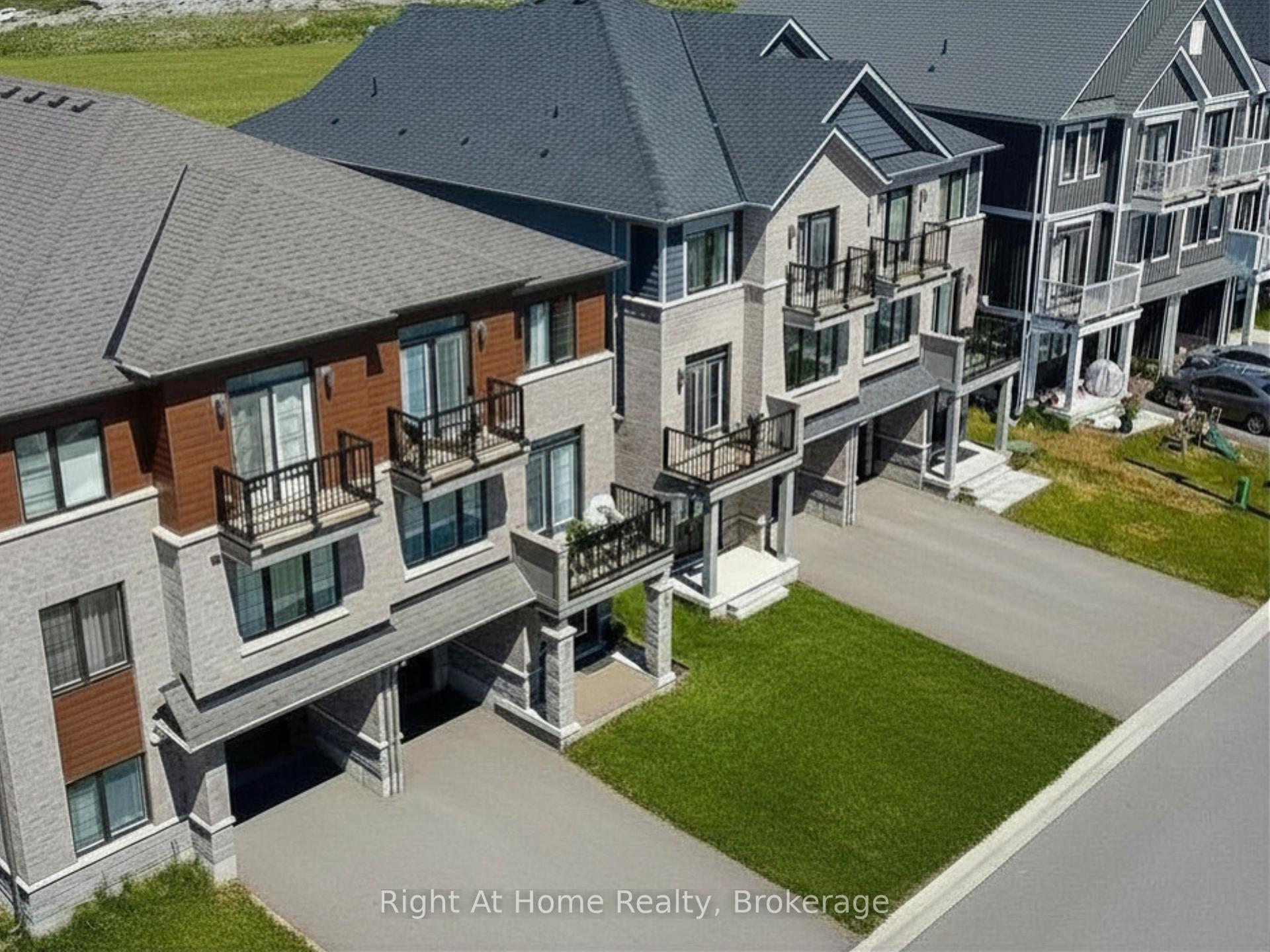 Photo 2 of 3 Norwich Crescent, Haldimand — HOMEH