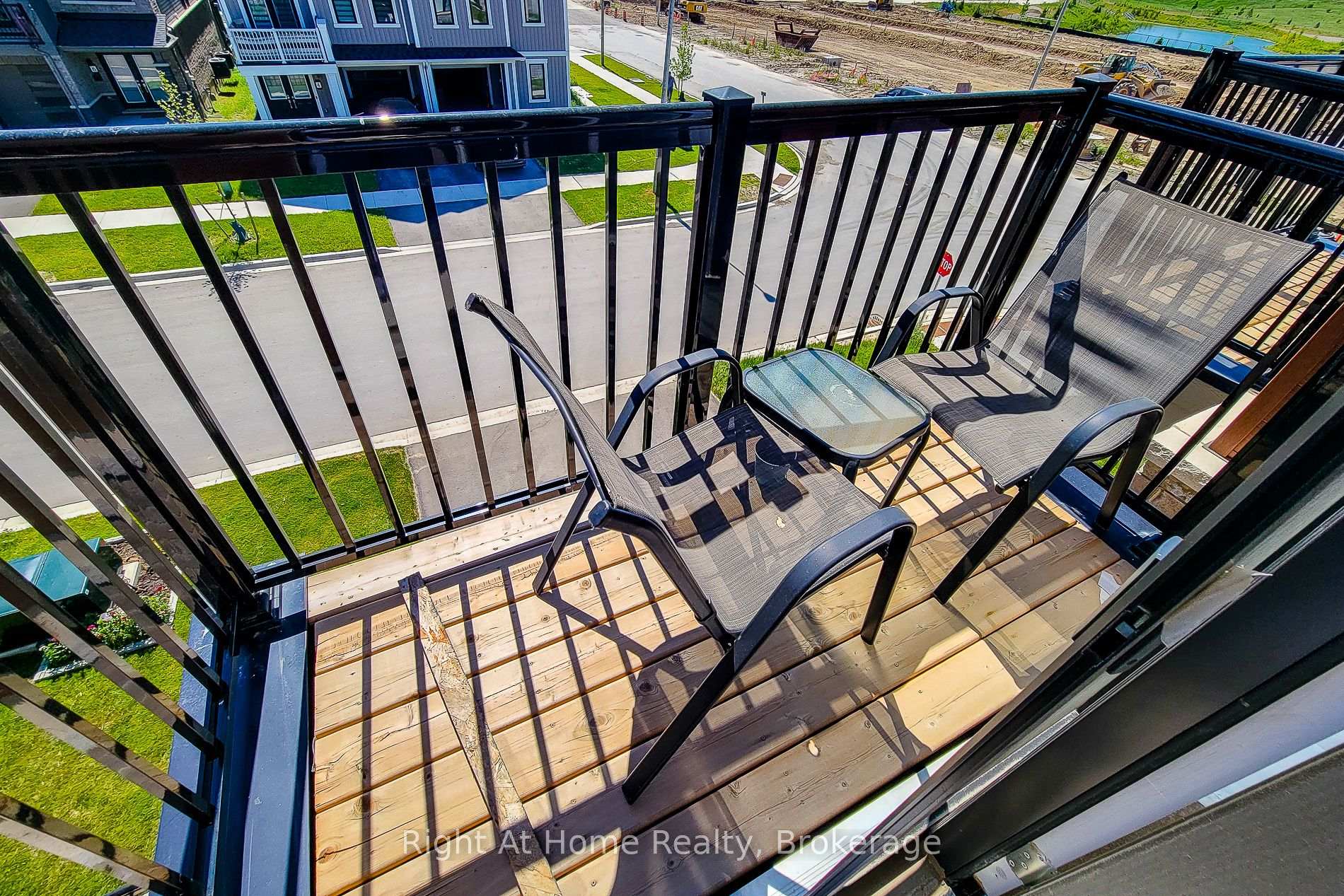 Photo 29 of 3 Norwich Crescent, Haldimand — HOMEH