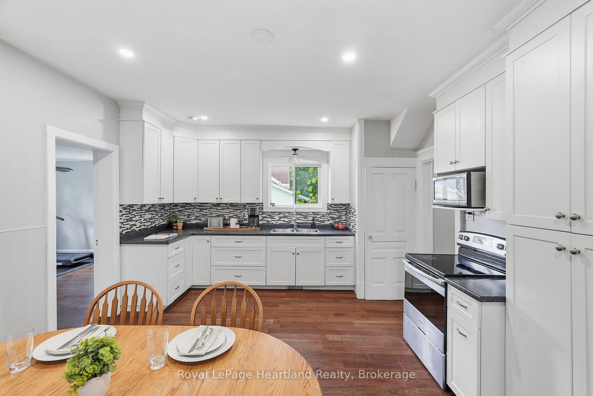 Photo 11 of 504 Maple Street, Brockton — HOMEH