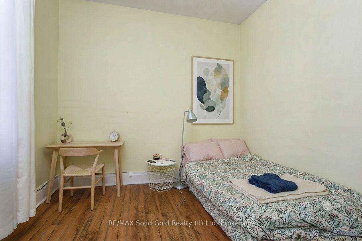 Photo 14 of 10 Shanley Street, Kitchener, KW Hospital — HOMEH