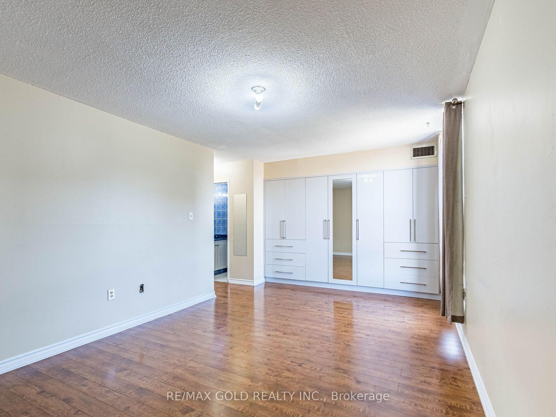 Photo 55 of Unit 1010, 17 Knightsbridge Road, Brampton, Queen Street Corridor — HOMEH