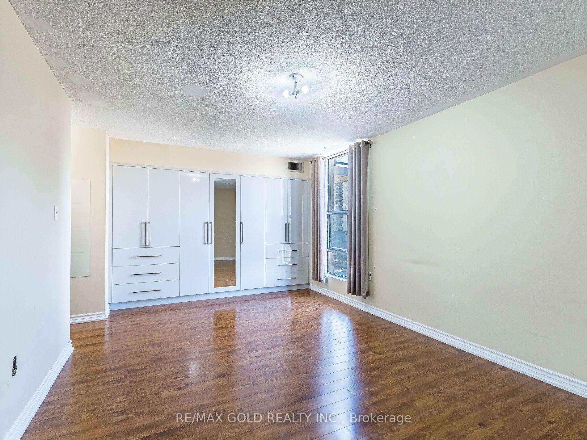 Photo 57 of Unit 1010, 17 Knightsbridge Road, Brampton, Queen Street Corridor — HOMEH