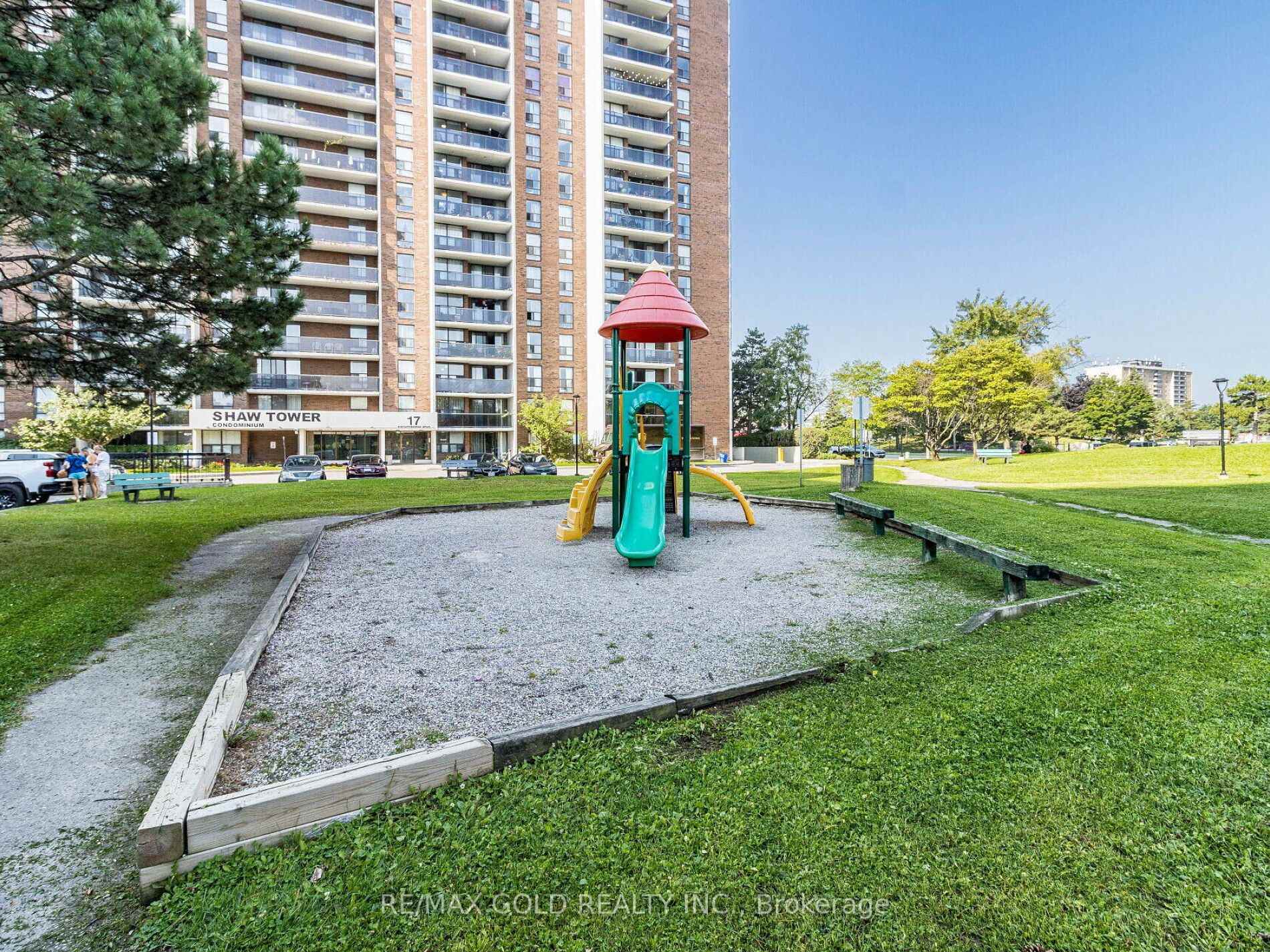 Photo 87 of Unit 1010, 17 Knightsbridge Road, Brampton, Queen Street Corridor — HOMEH