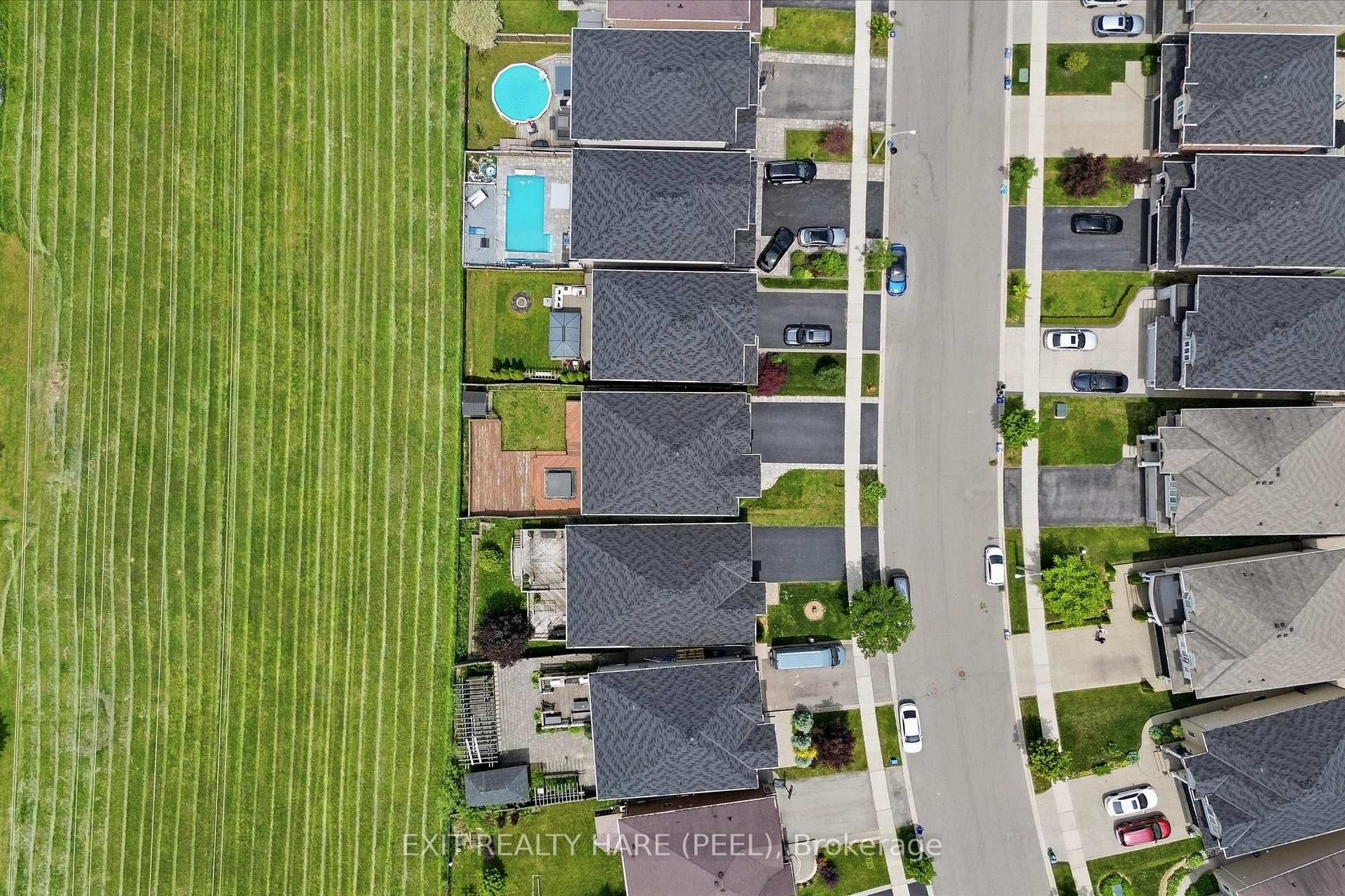 Photo 6 of 174 Irwin Avenue, Hamilton, Meadowlands — HOMEH