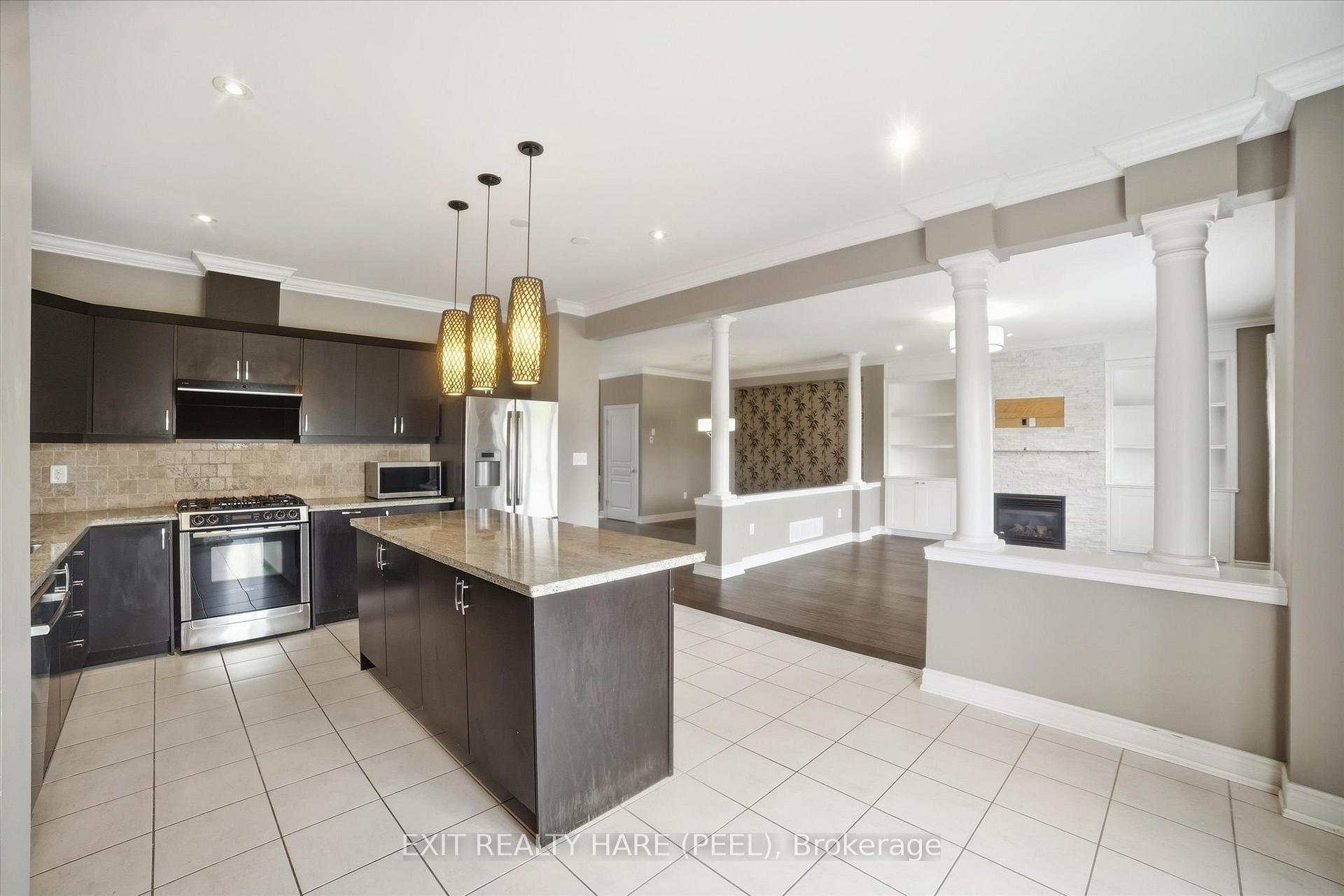 Photo 20 of 174 Irwin Avenue, Hamilton, Meadowlands — HOMEH