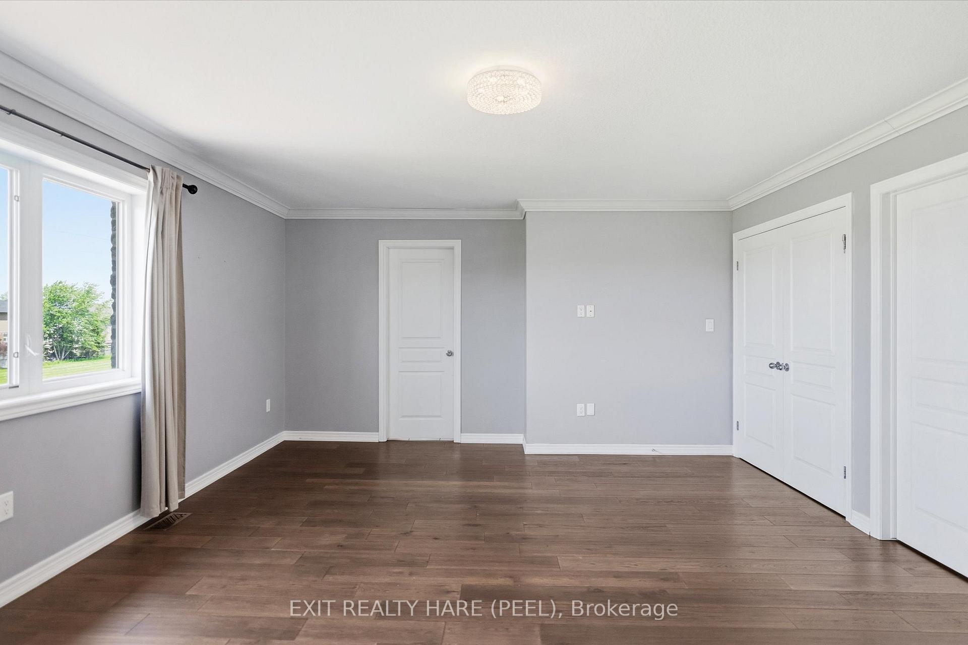 Photo 23 of 174 Irwin Avenue, Hamilton, Meadowlands — HOMEH