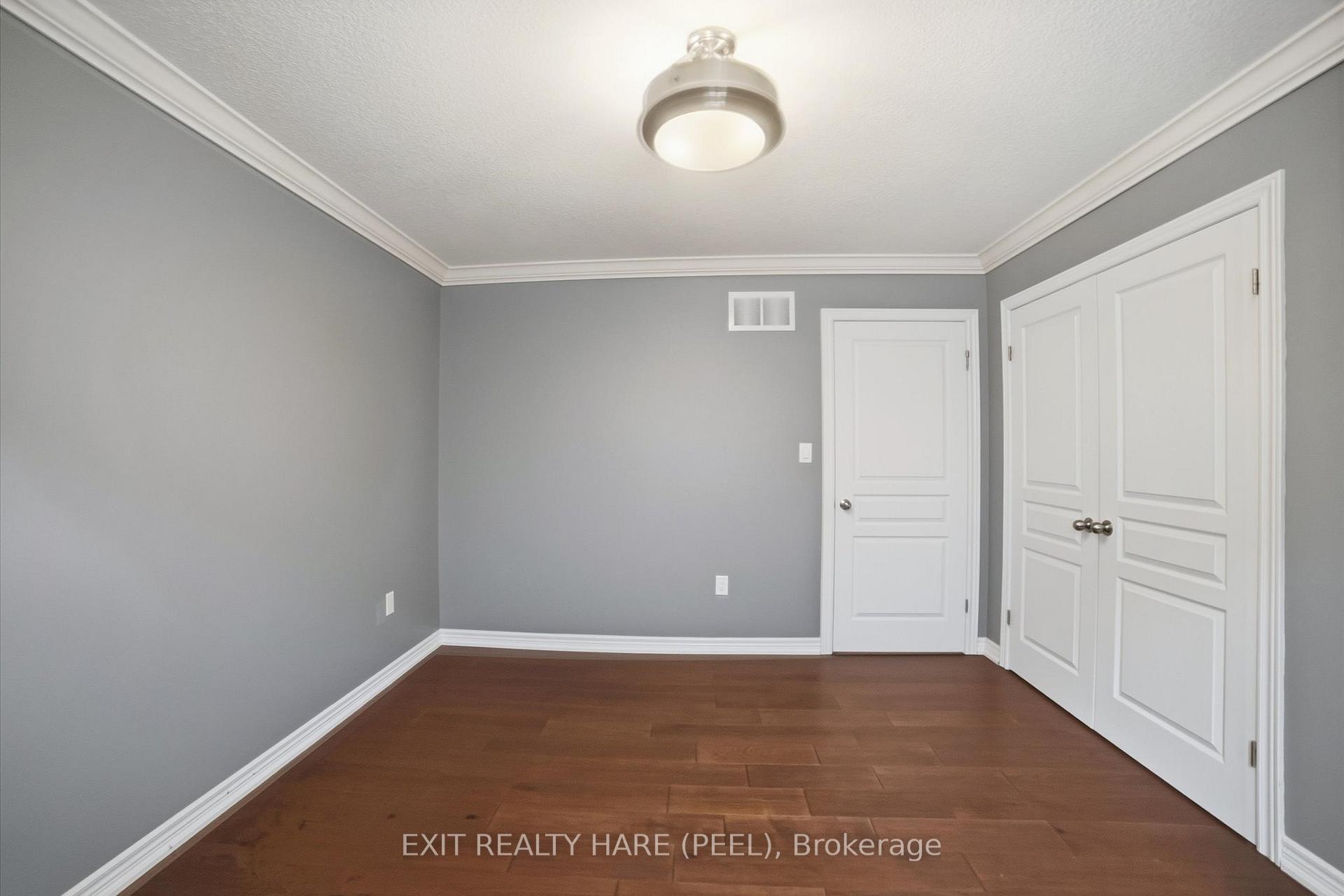Photo 34 of 174 Irwin Avenue, Hamilton, Meadowlands — HOMEH