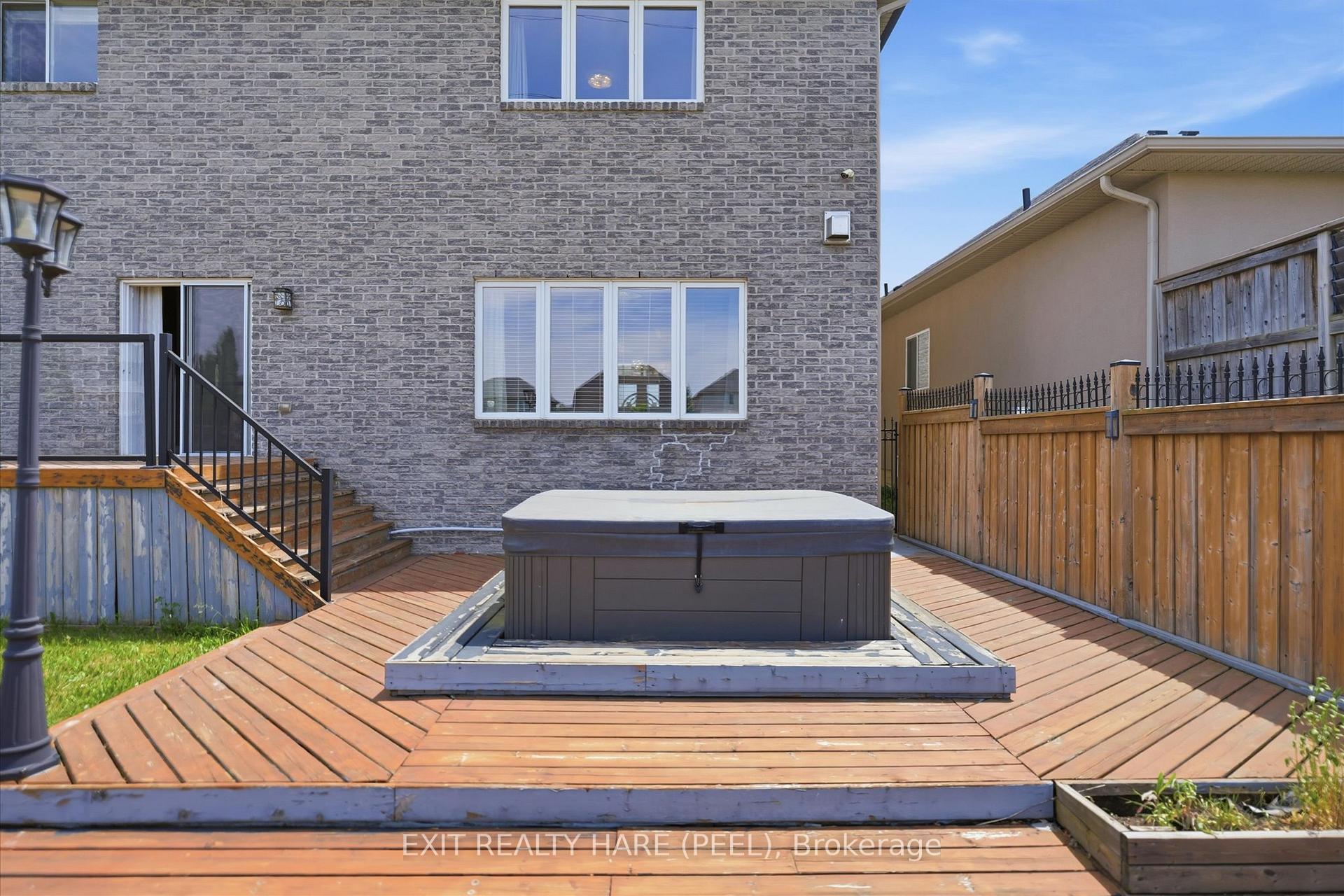 Photo 45 of 174 Irwin Avenue, Hamilton, Meadowlands — HOMEH