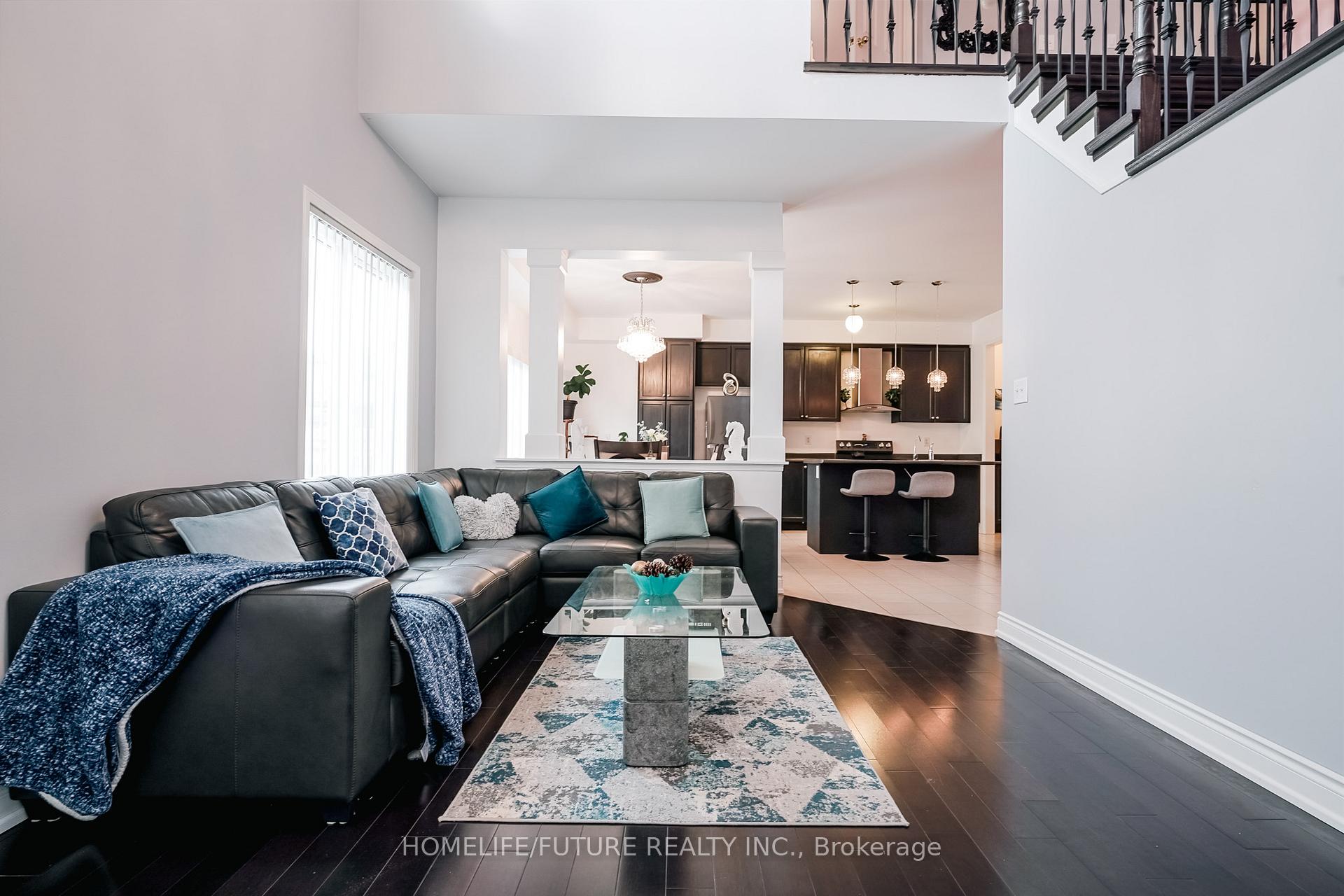 Photo 9 of 14 Mosely Crescent, Ajax, Northeast Ajax — HOMEH