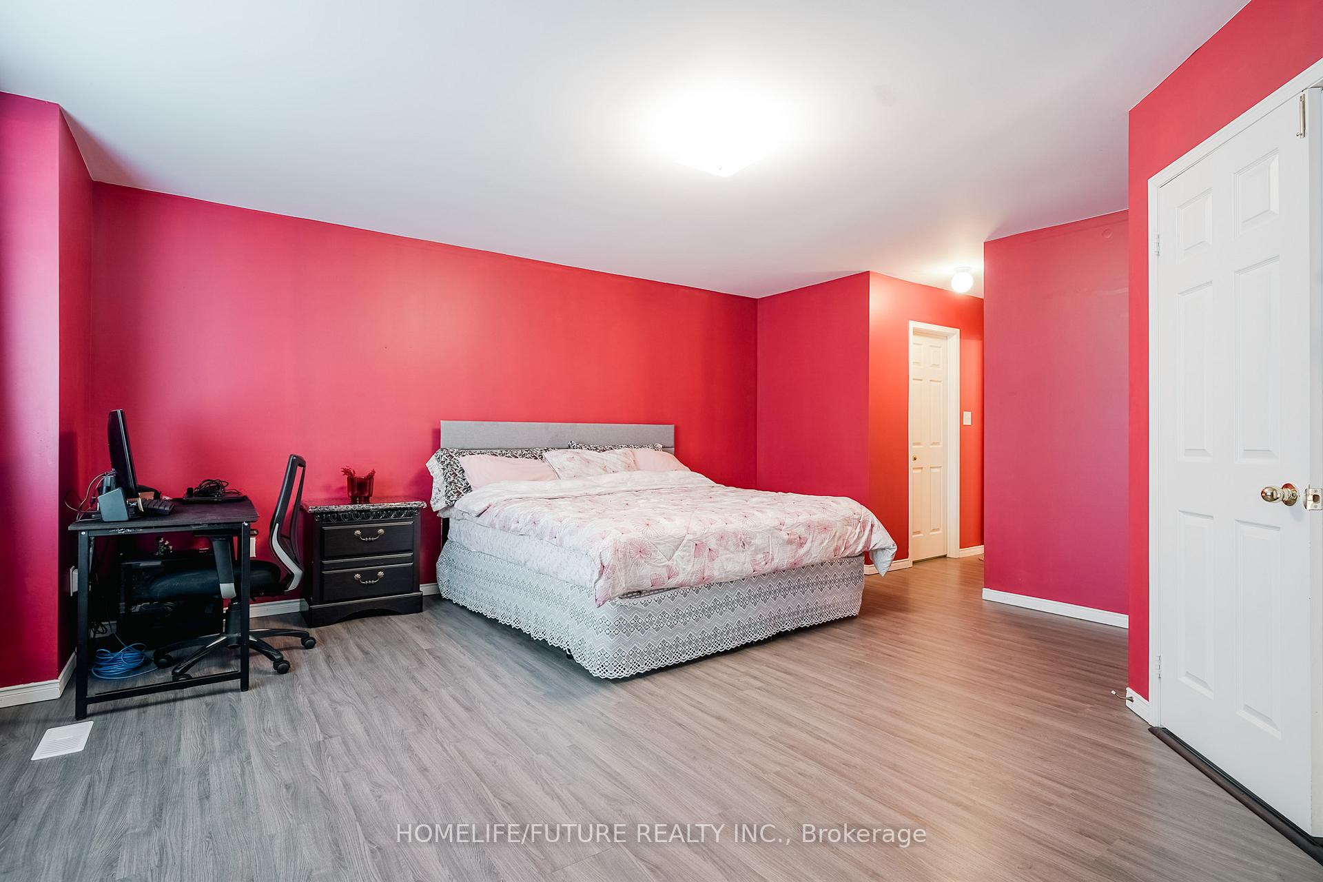 Photo 36 of 14 Mosely Crescent, Ajax, Northeast Ajax — HOMEH