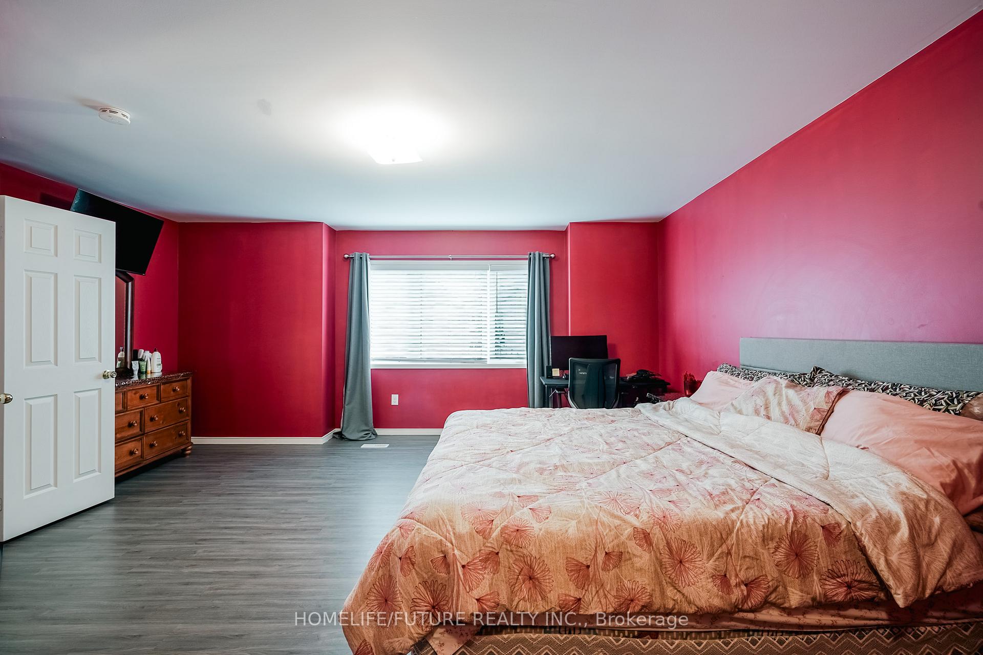 Photo 38 of 14 Mosely Crescent, Ajax, Northeast Ajax — HOMEH