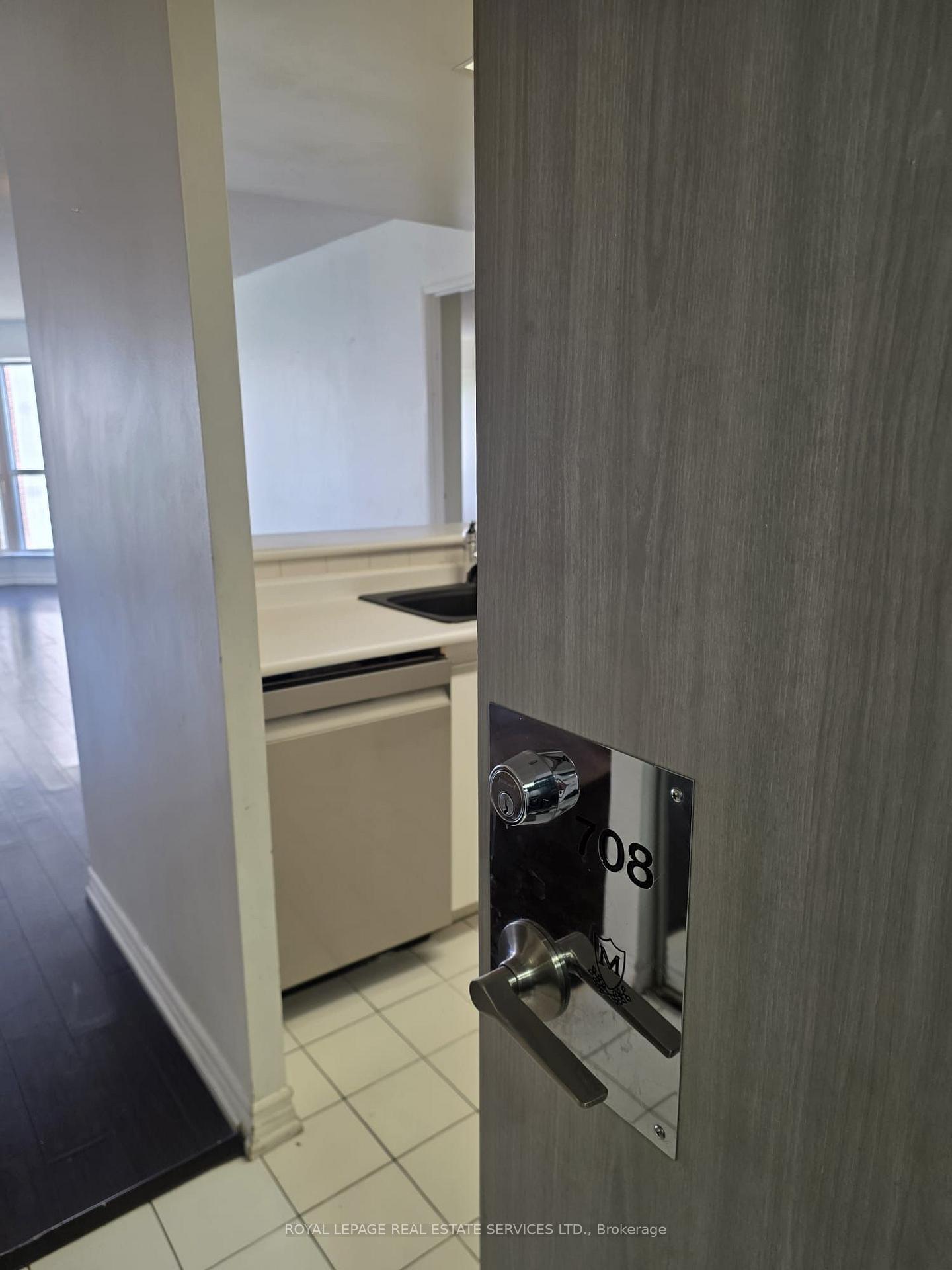 Photo 9 of Unit 708, 335 Webb Drive, Mississauga, City Centre — HOMEH