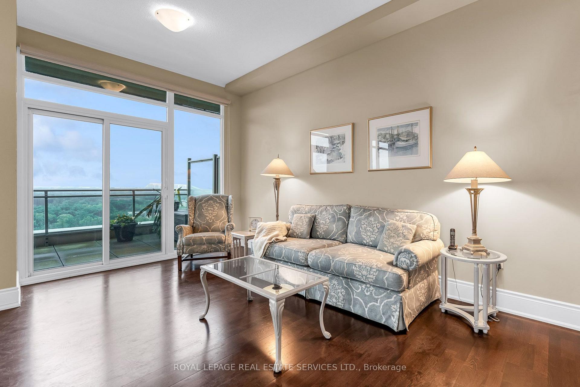 Photo 8 of Unit 2002, 1665 The Collegeway, Mississauga, Erin Mills — HOMEH