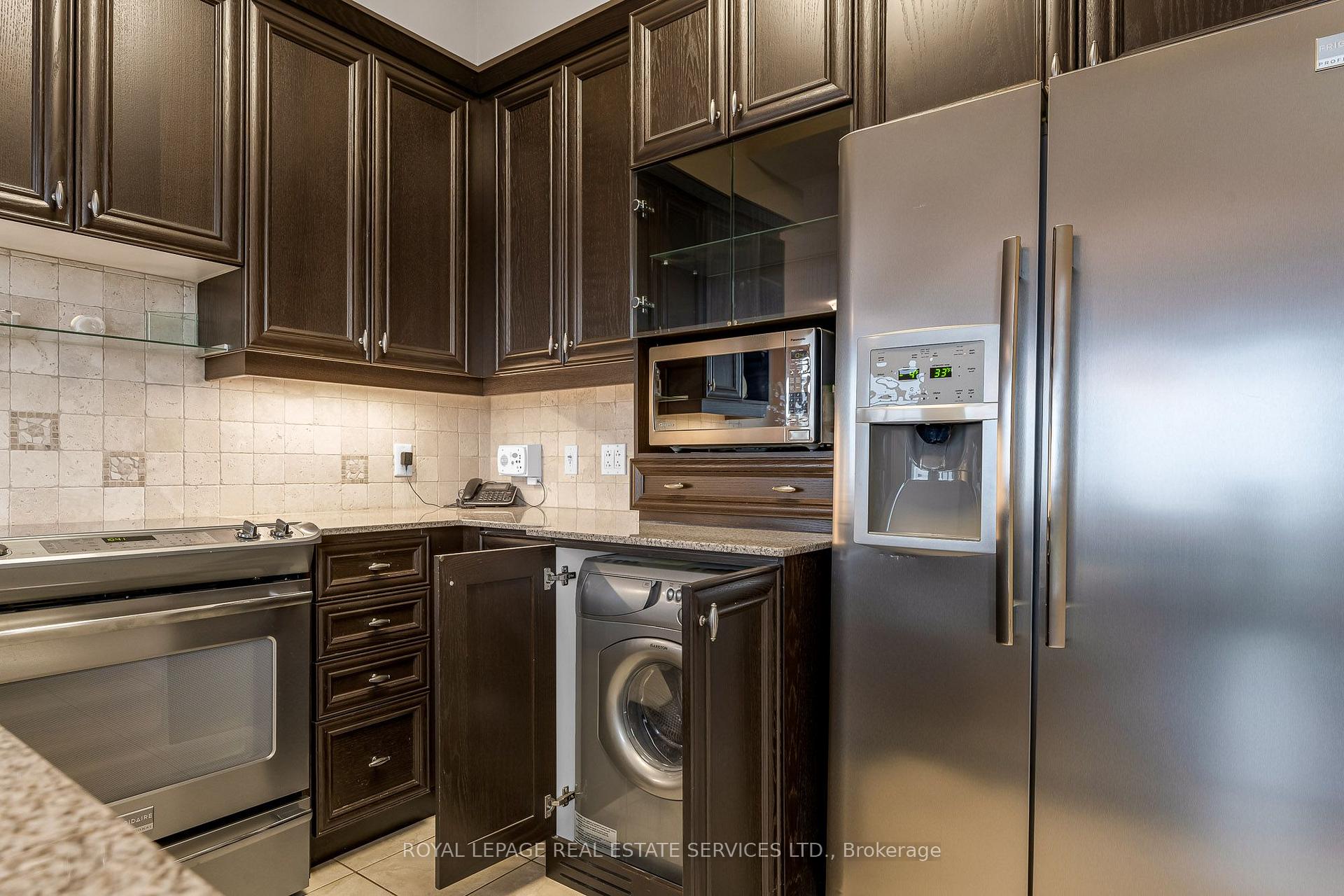 Photo 14 of Unit 2002, 1665 The Collegeway, Mississauga, Erin Mills — HOMEH