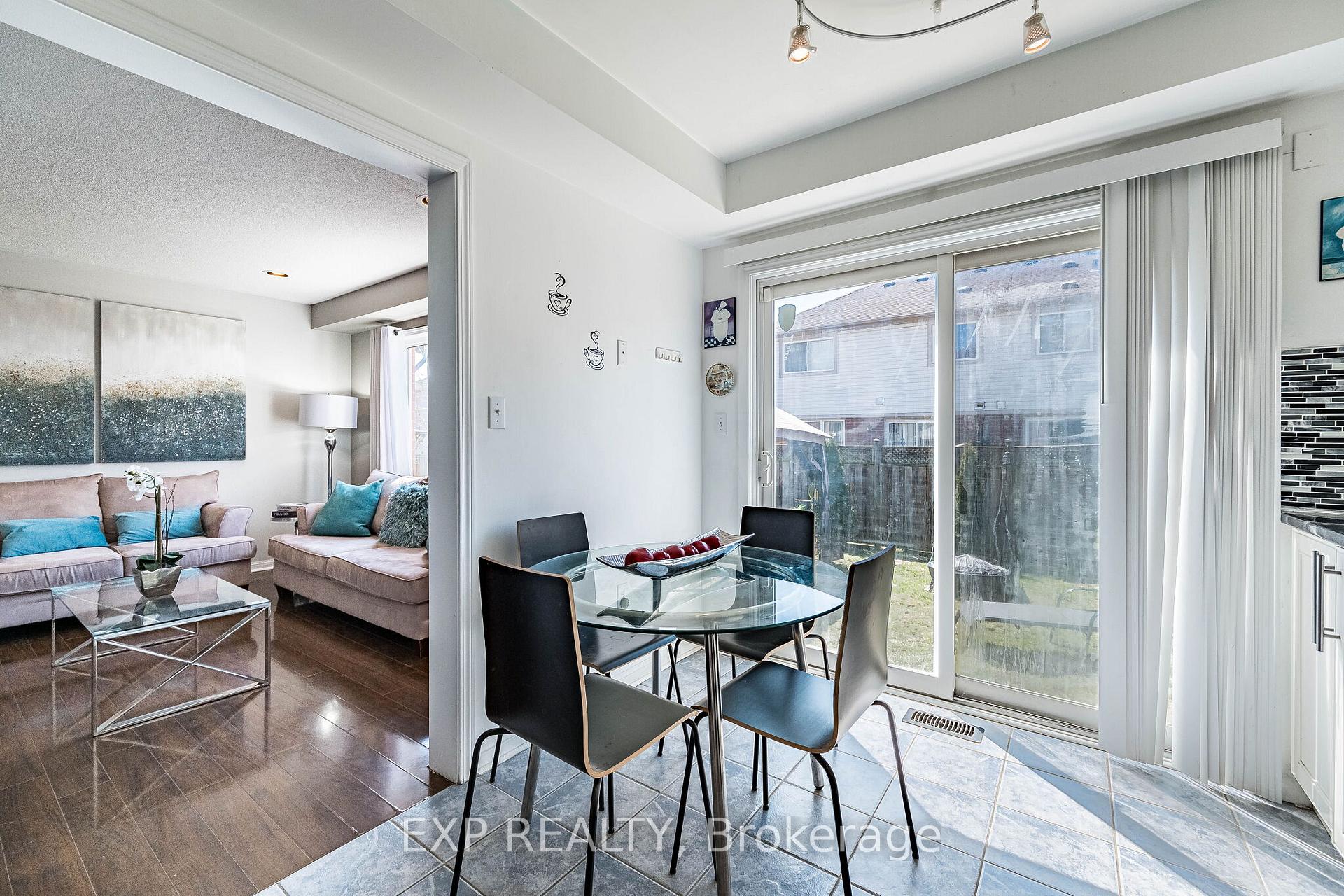 Photo 17 of 53 Sweetwood Circle, Brampton, Fletcher's Meadow — HOMEH