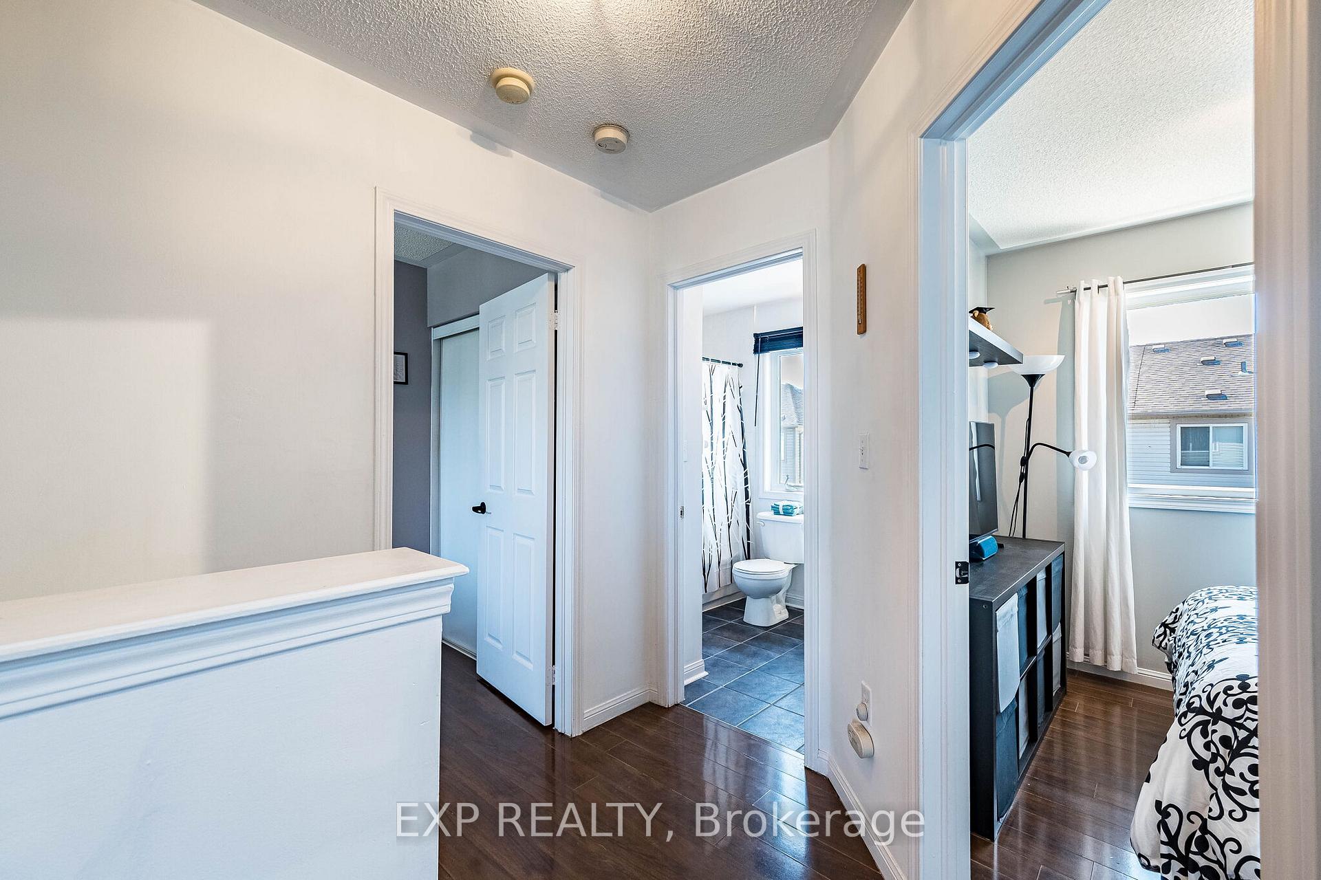 Photo 20 of 53 Sweetwood Circle, Brampton, Fletcher's Meadow — HOMEH