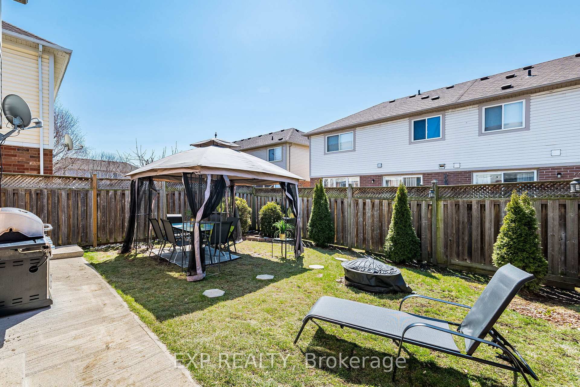 Photo 33 of 53 Sweetwood Circle, Brampton, Fletcher's Meadow — HOMEH
