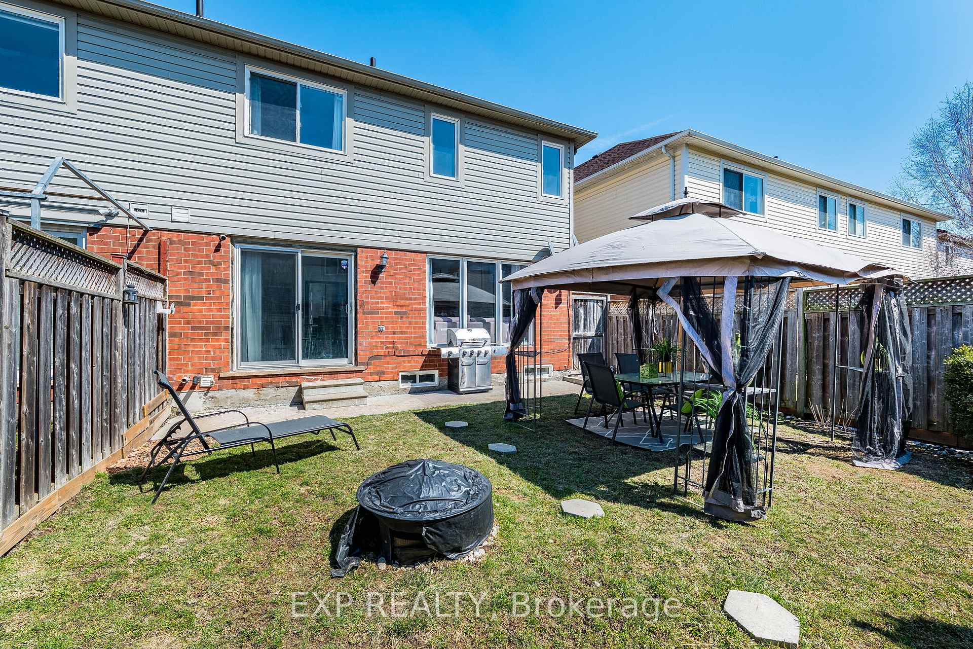 Photo 34 of 53 Sweetwood Circle, Brampton, Fletcher's Meadow — HOMEH