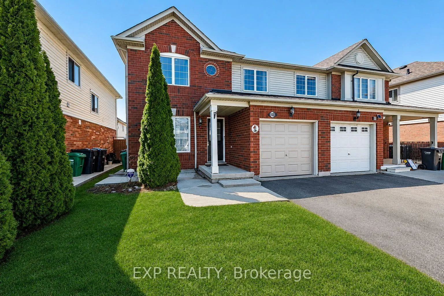 Photo 2 of 53 Sweetwood Circle, Brampton, Fletcher's Meadow — HOMEH