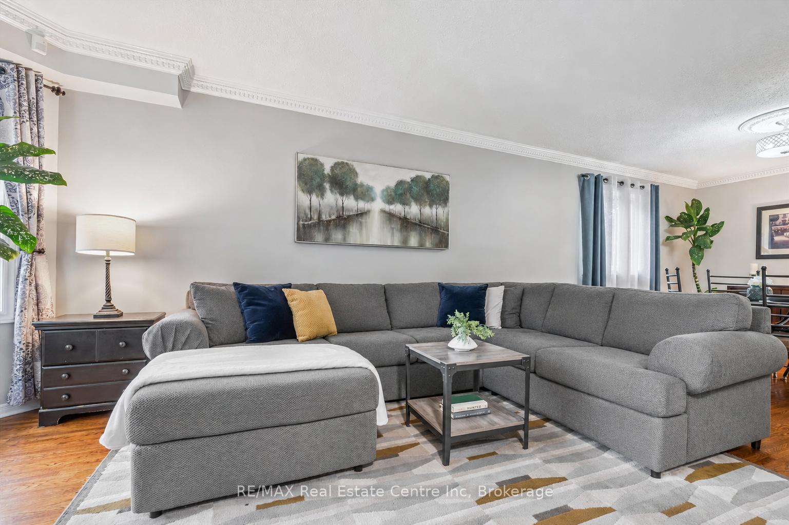 Photo 4 of 339 Daniel Crescent, Centre Wellington, Elora/Salem — HOMEH