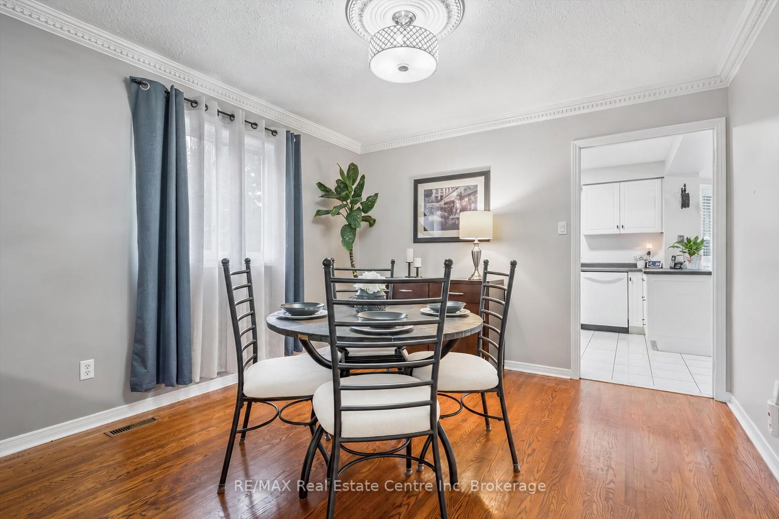 Photo 5 of 339 Daniel Crescent, Centre Wellington, Elora/Salem — HOMEH