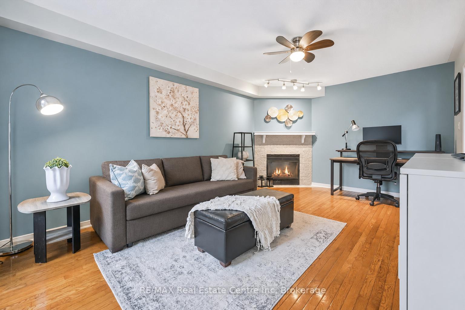 Photo 10 of 339 Daniel Crescent, Centre Wellington, Elora/Salem — HOMEH