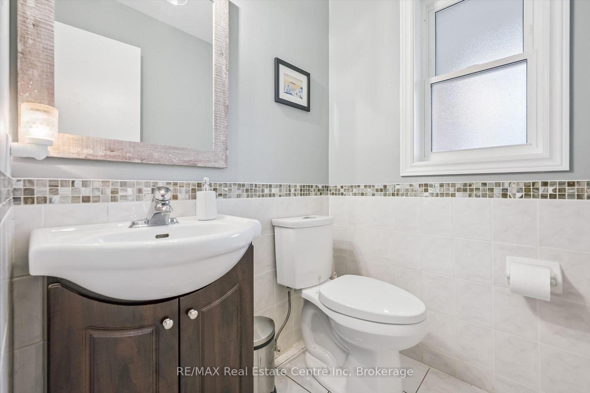 Photo 11 of 339 Daniel Crescent, Centre Wellington, Elora/Salem — HOMEH