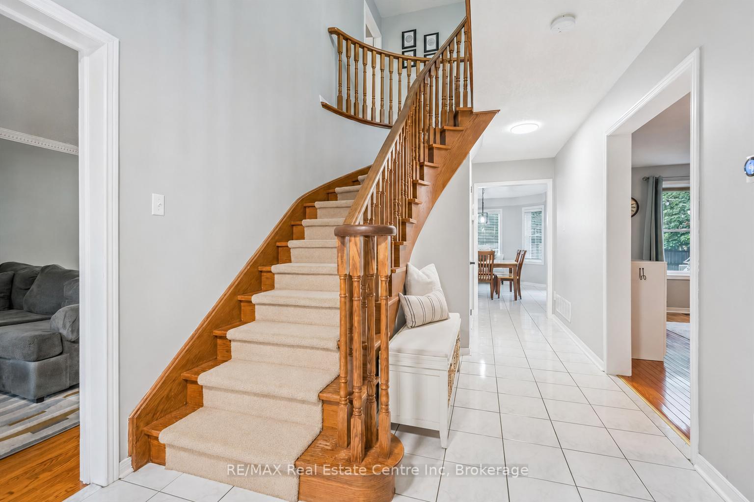 Photo 13 of 339 Daniel Crescent, Centre Wellington, Elora/Salem — HOMEH