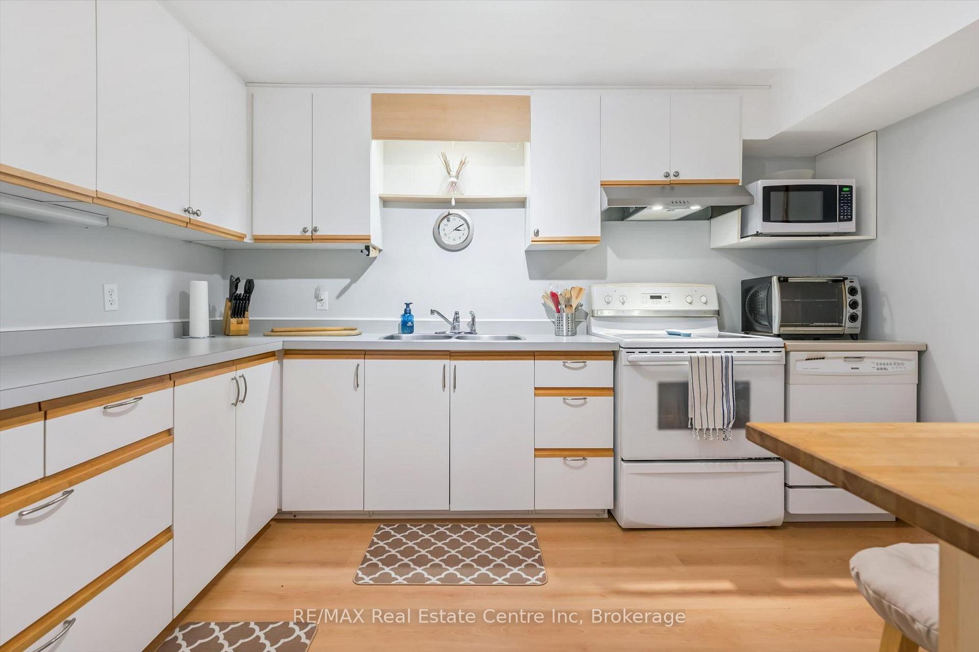 Photo 25 of 339 Daniel Crescent, Centre Wellington, Elora/Salem — HOMEH