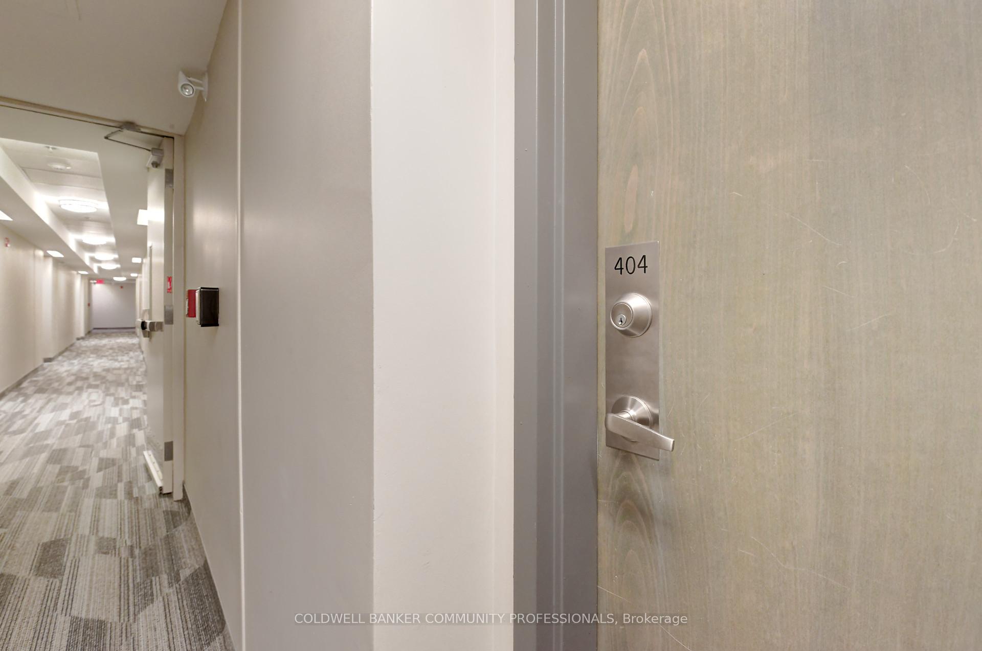 Photo 5 of Unit 404, 3060 Rotary Way, Burlington, Alton — HOMEH