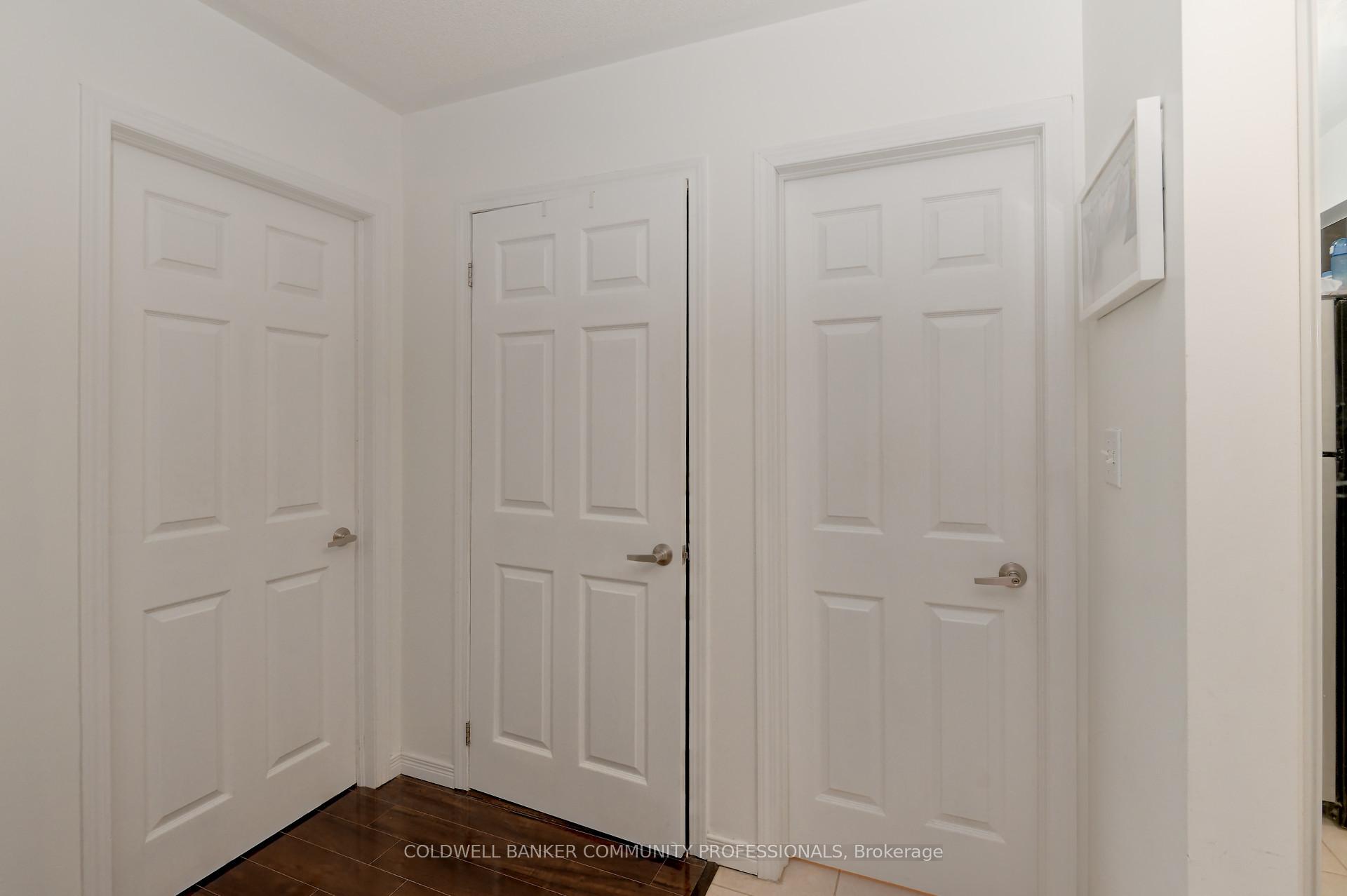 Photo 11 of Unit 404, 3060 Rotary Way, Burlington, Alton — HOMEH