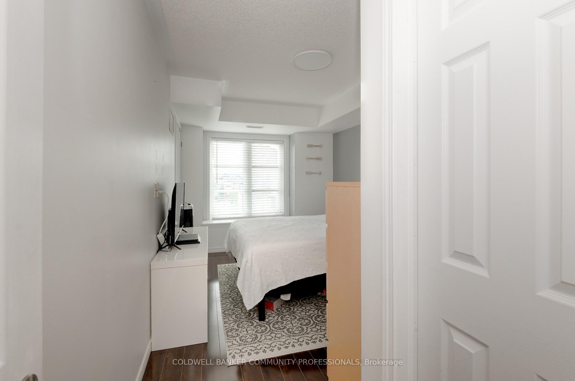 Photo 15 of Unit 404, 3060 Rotary Way, Burlington, Alton — HOMEH