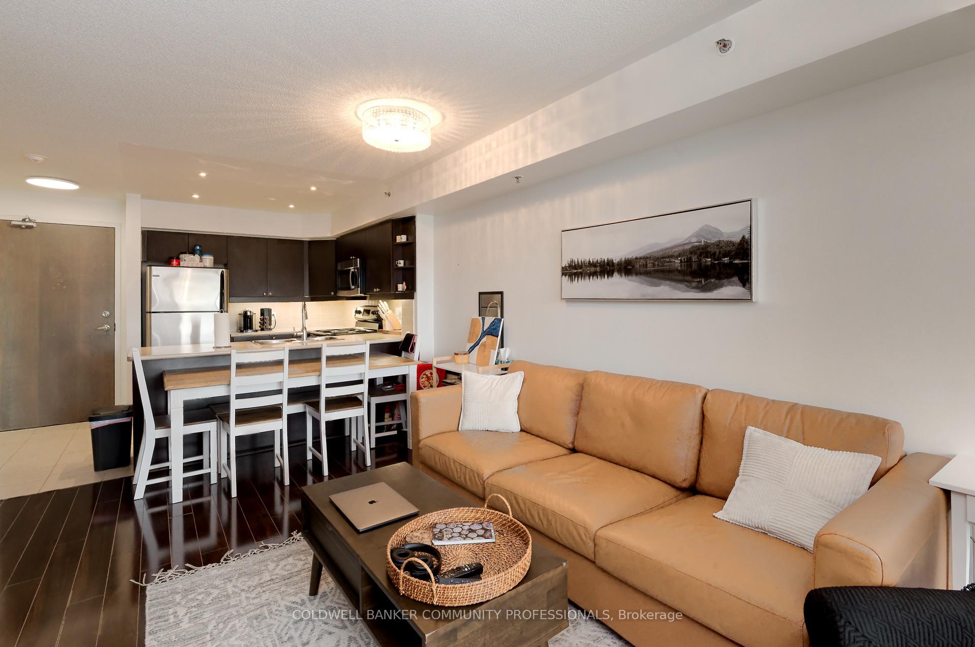 Photo 17 of Unit 404, 3060 Rotary Way, Burlington, Alton — HOMEH