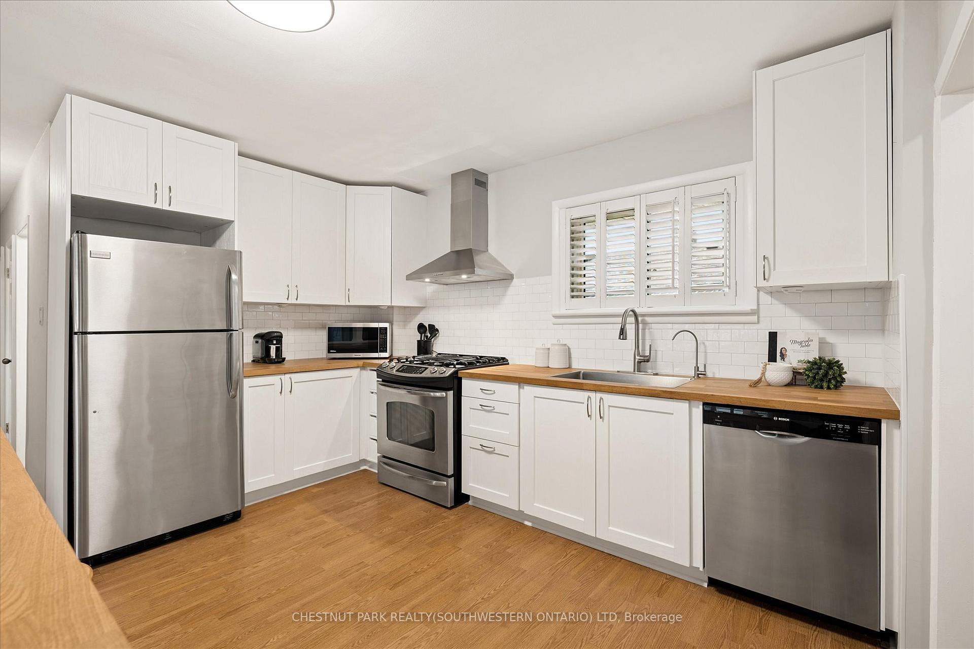 Photo 7 of 75 Albert Street, Cambridge, Christopher-Champlain — HOMEH