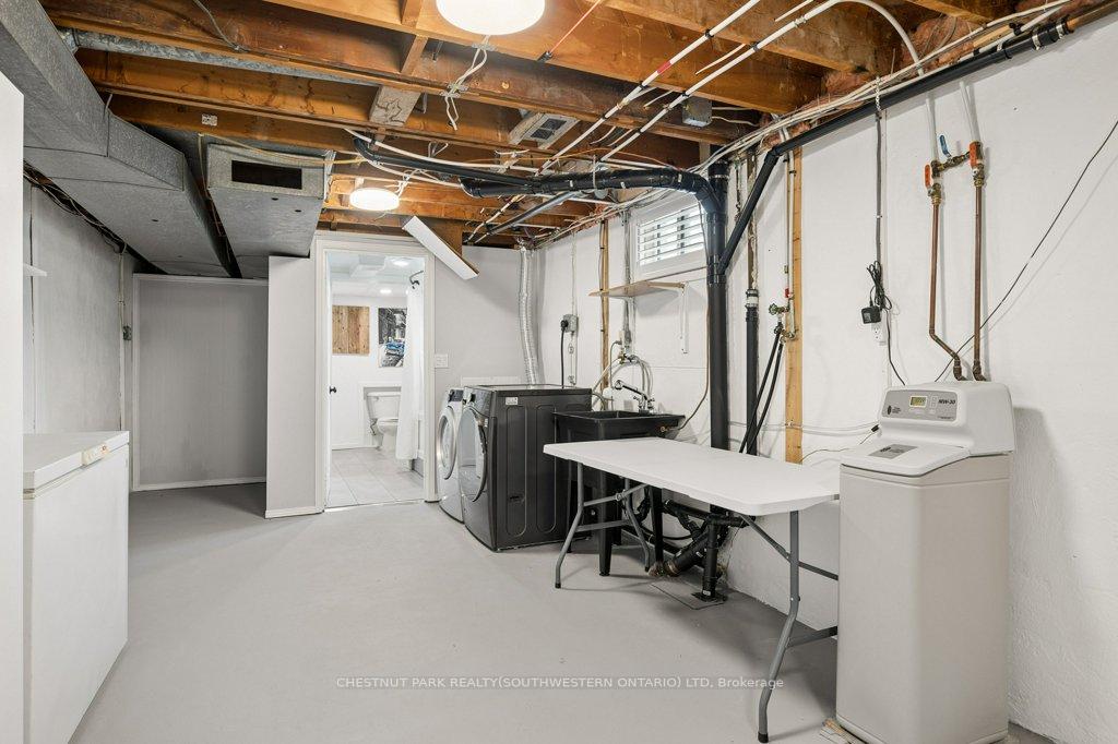 Photo 17 of 75 Albert Street, Cambridge, Christopher-Champlain — HOMEH
