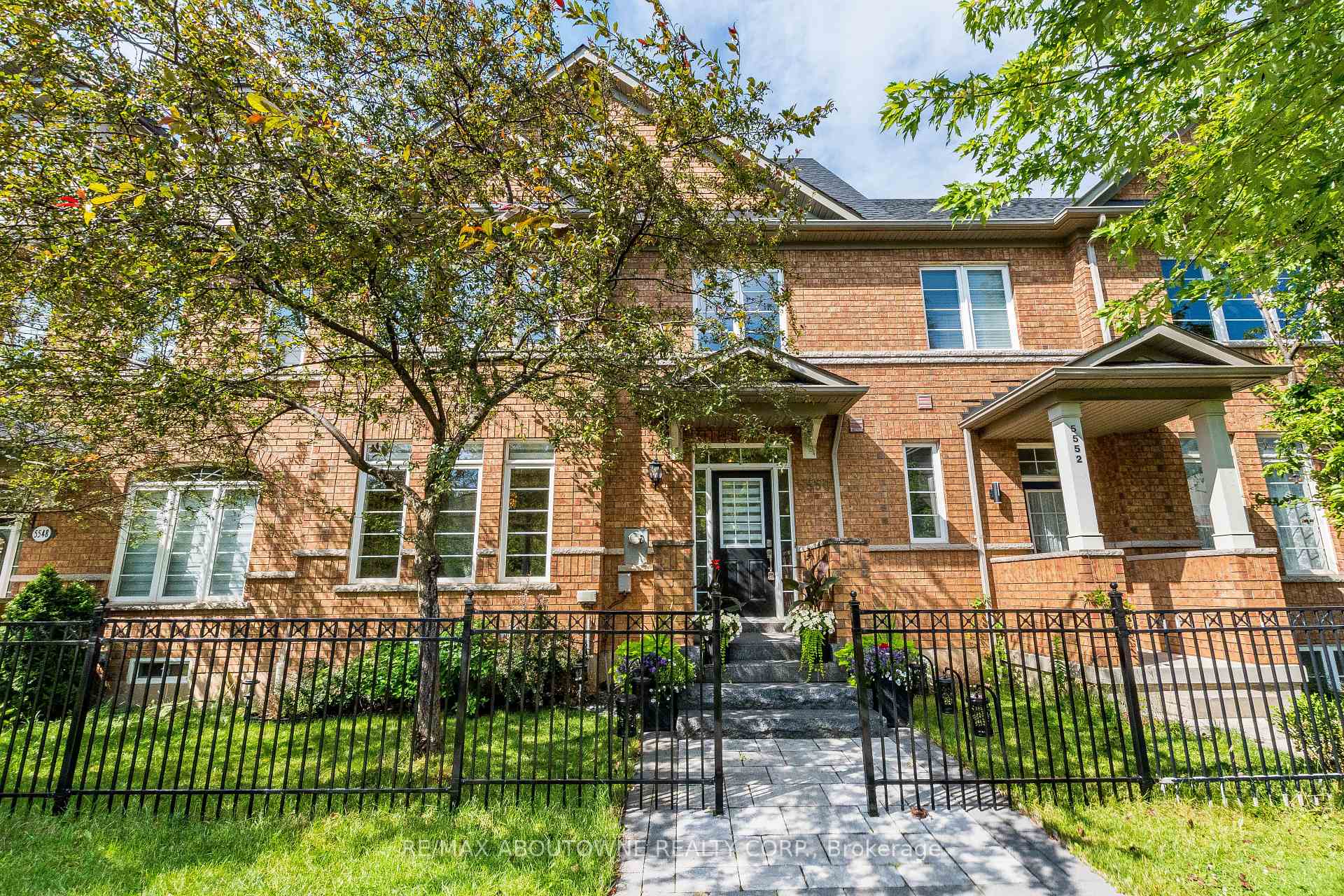 Photo 3 of 5550 Tenth Line W, Mississauga, Churchill Meadows — HOMEH