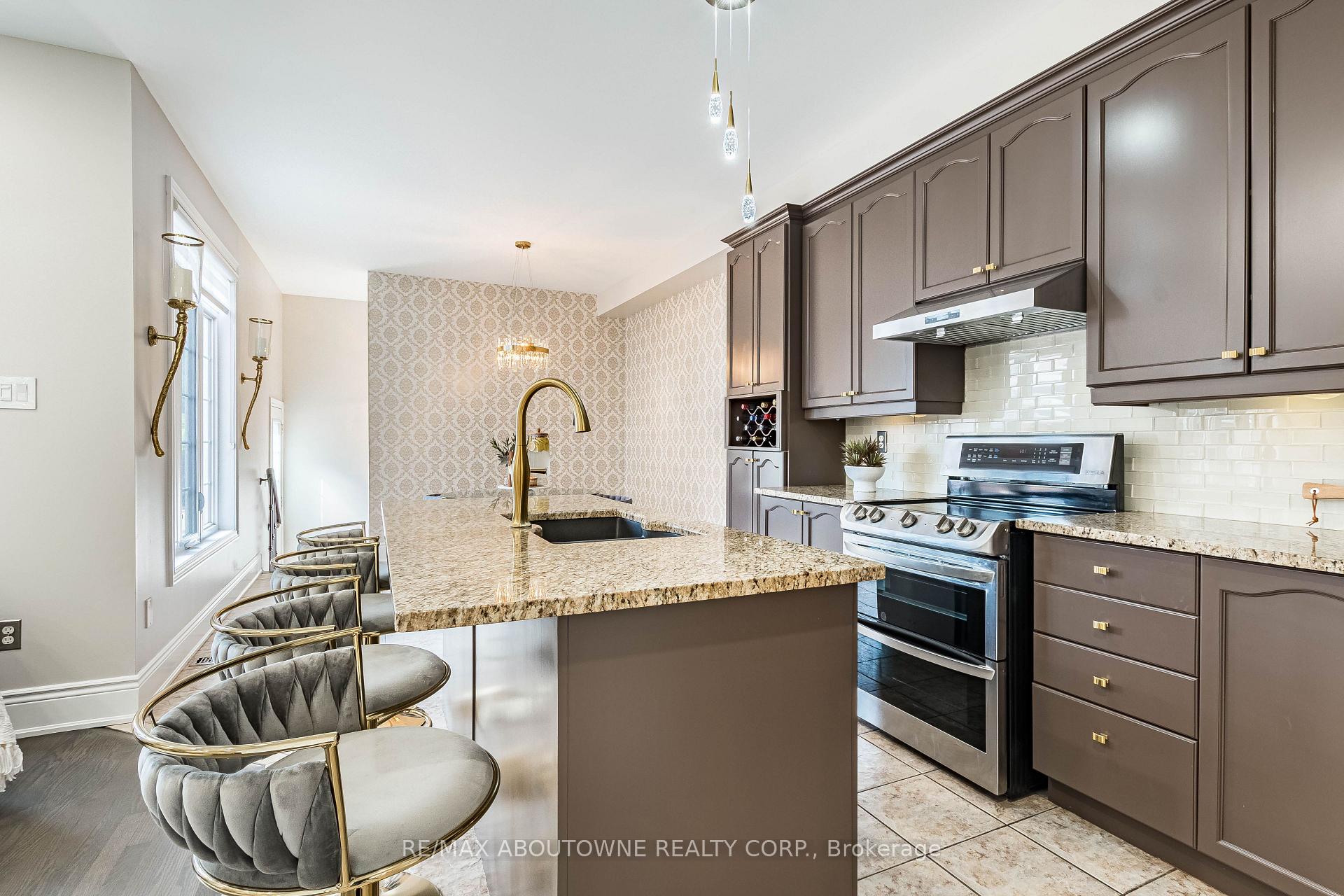 Photo 15 of 5550 Tenth Line W, Mississauga, Churchill Meadows — HOMEH